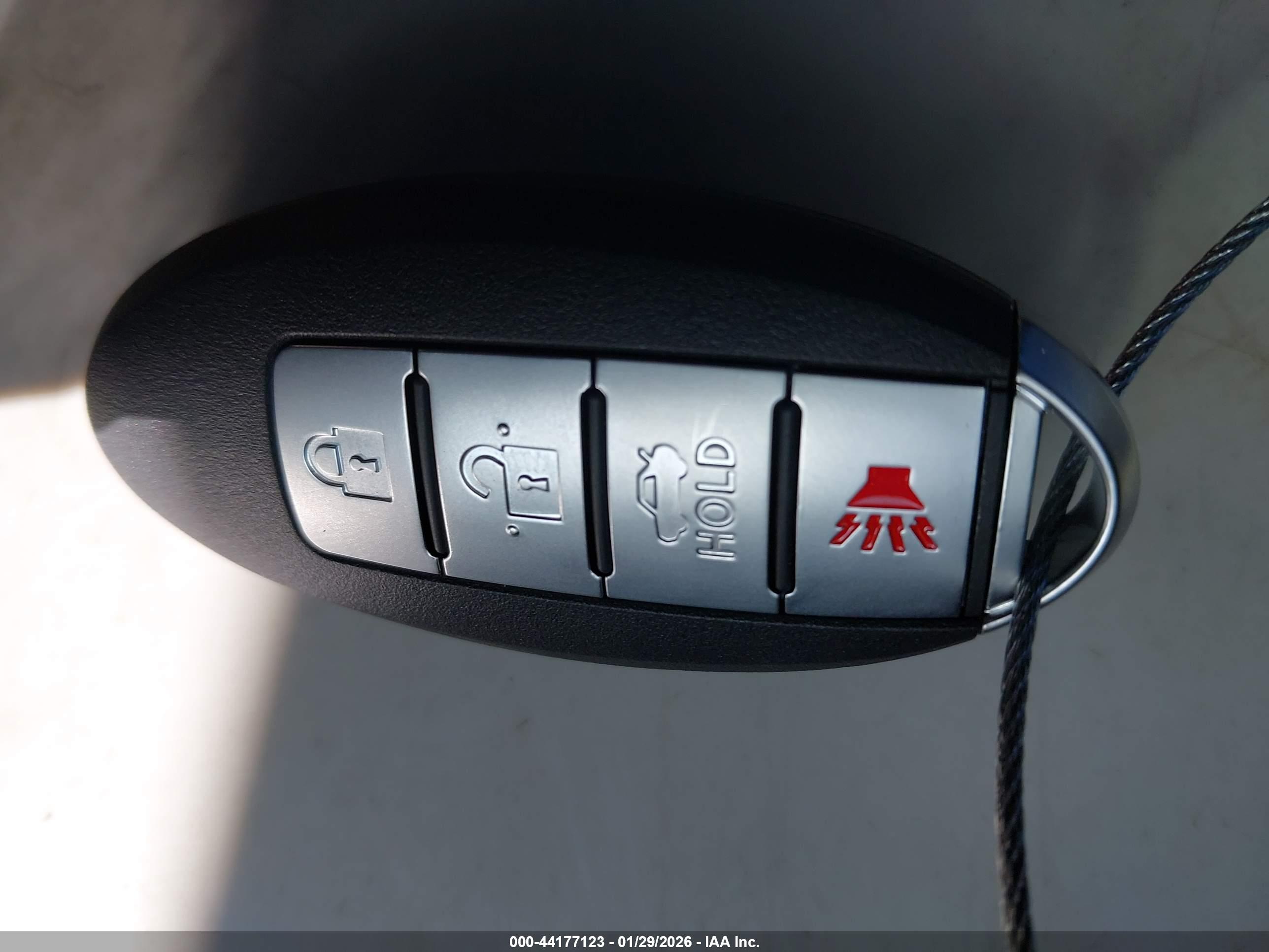 NISSAN ALTIMA image 11