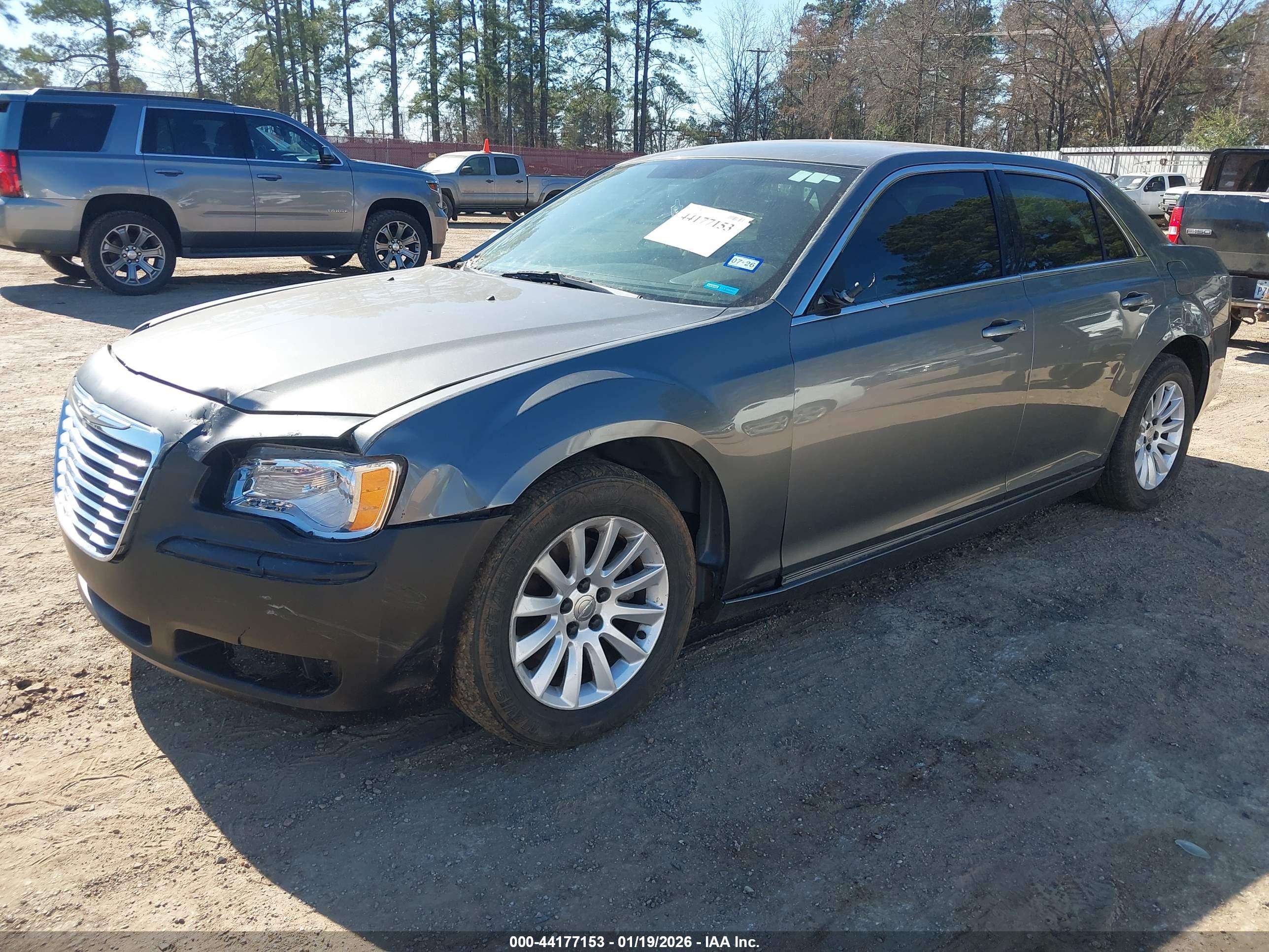 CHRYSLER 300 image 2