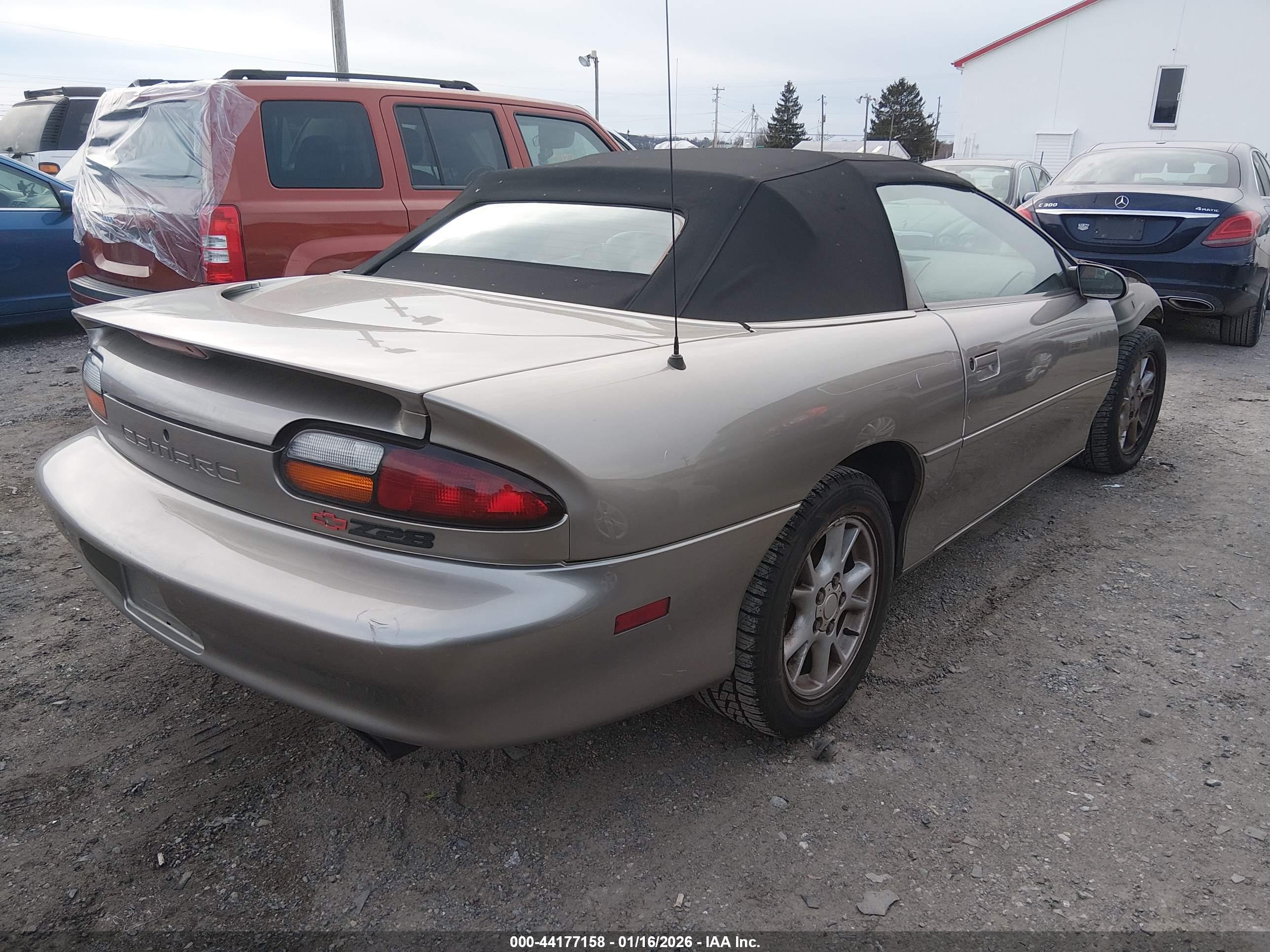 CHEVROLET CAMARO image 4