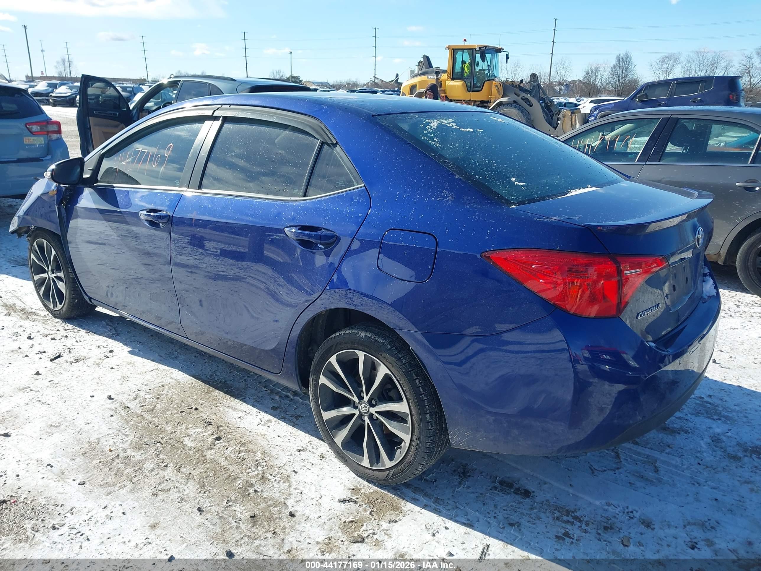 TOYOTA COROLLA image 3