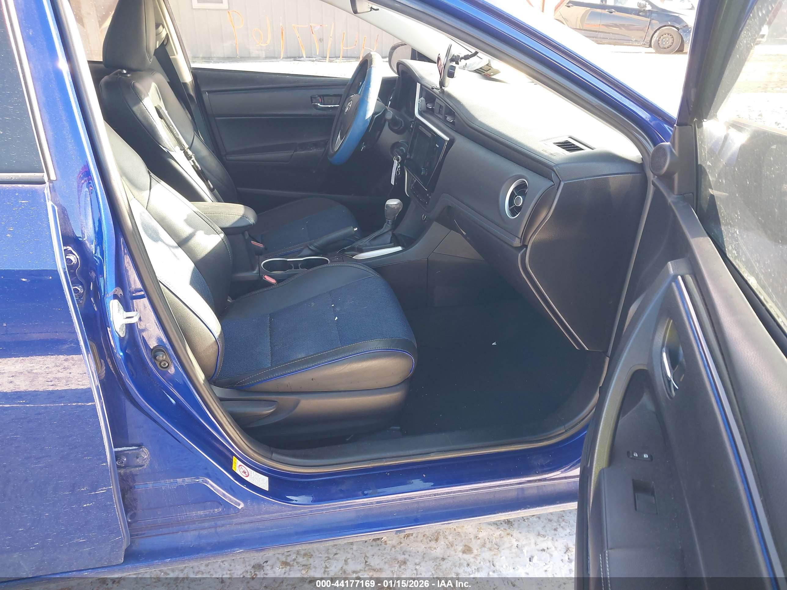 TOYOTA COROLLA image 5