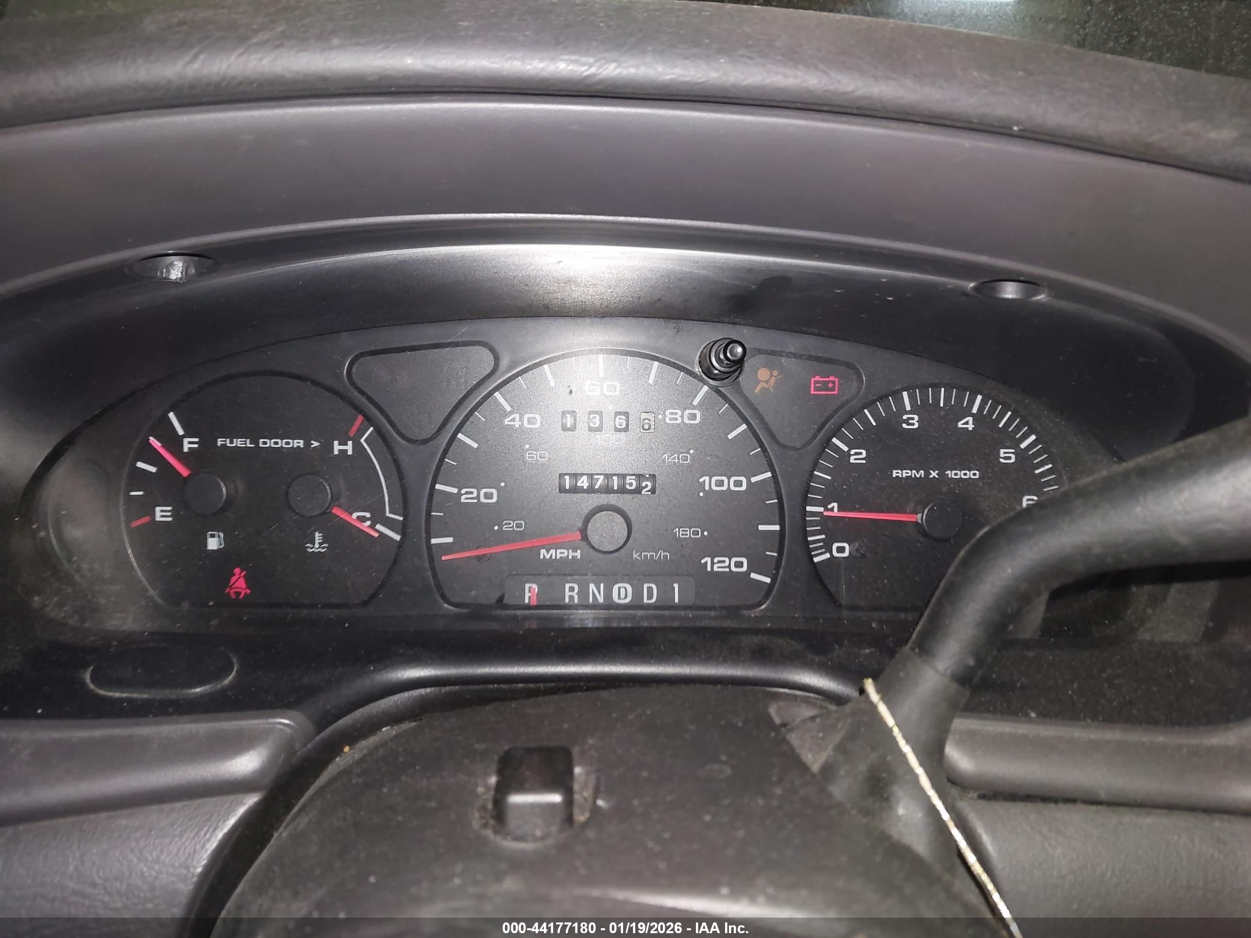 FORD TAURUS image 7