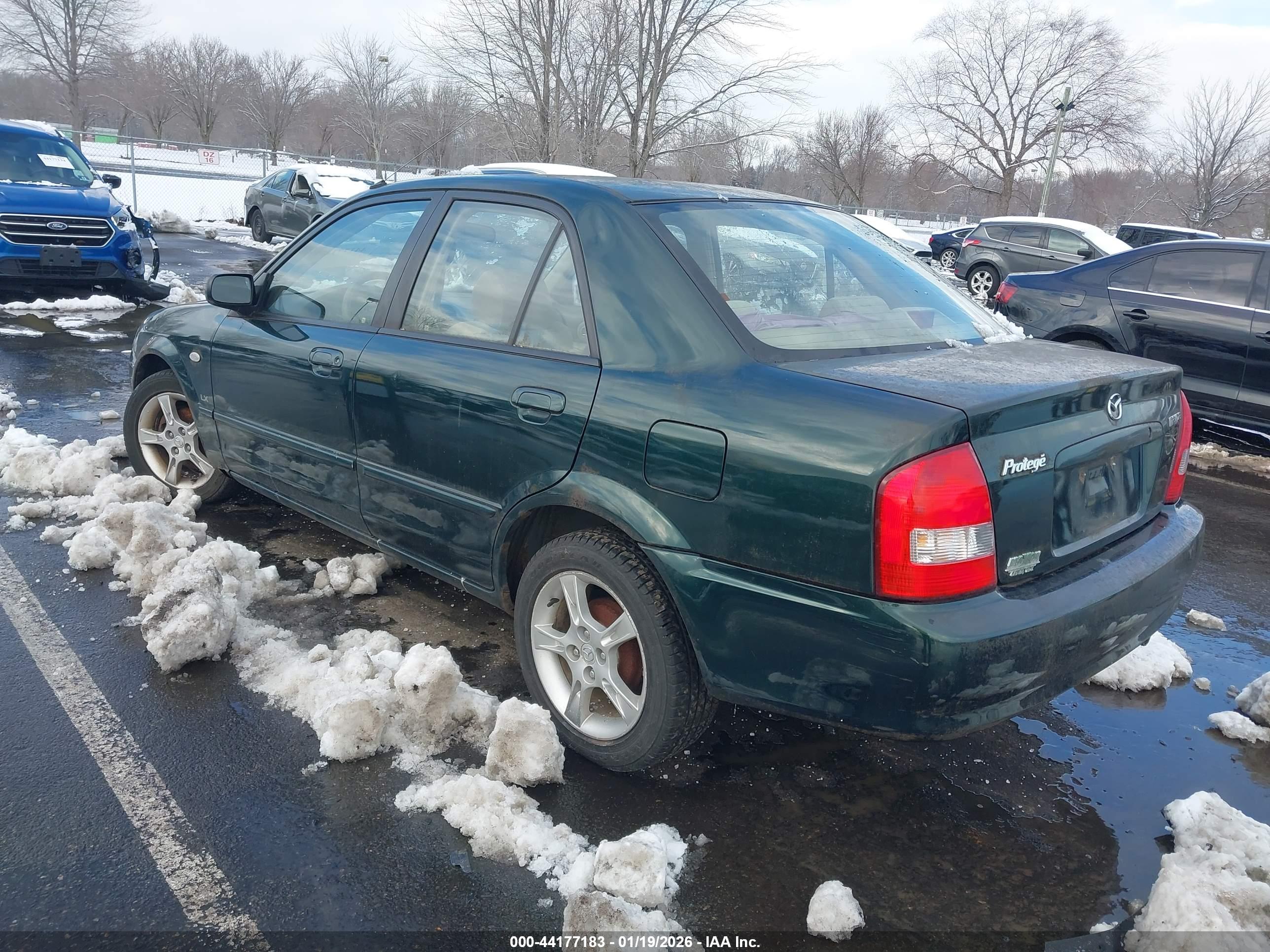 MAZDA PROTEGE image 3