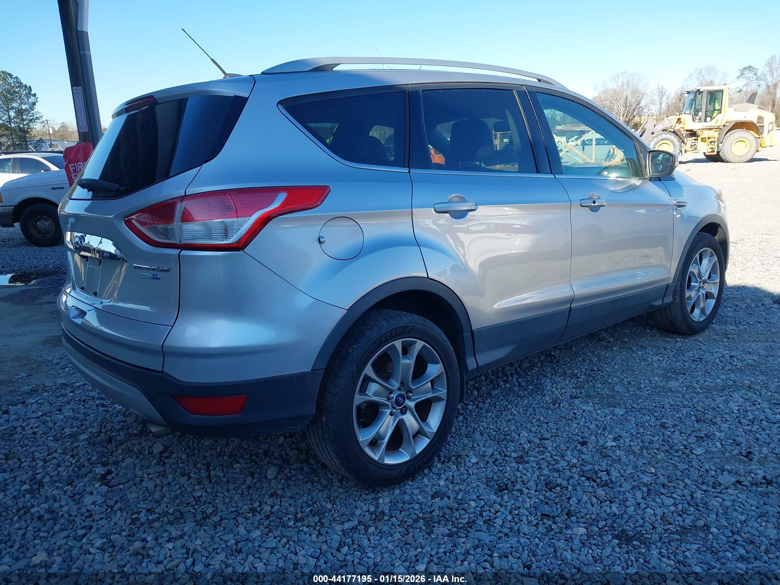 FORD ESCAPE image 4