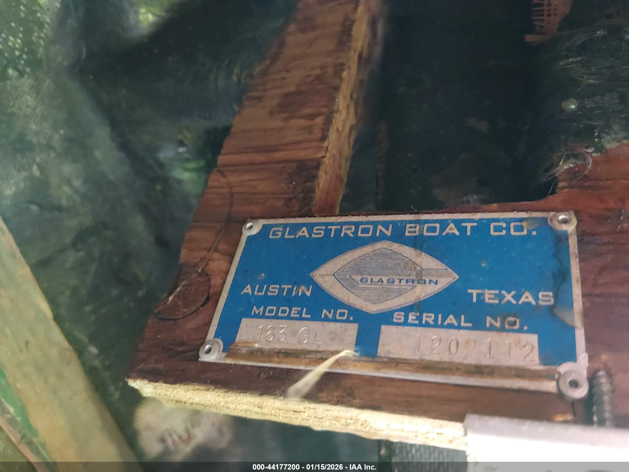 GLASTRON VS image 9