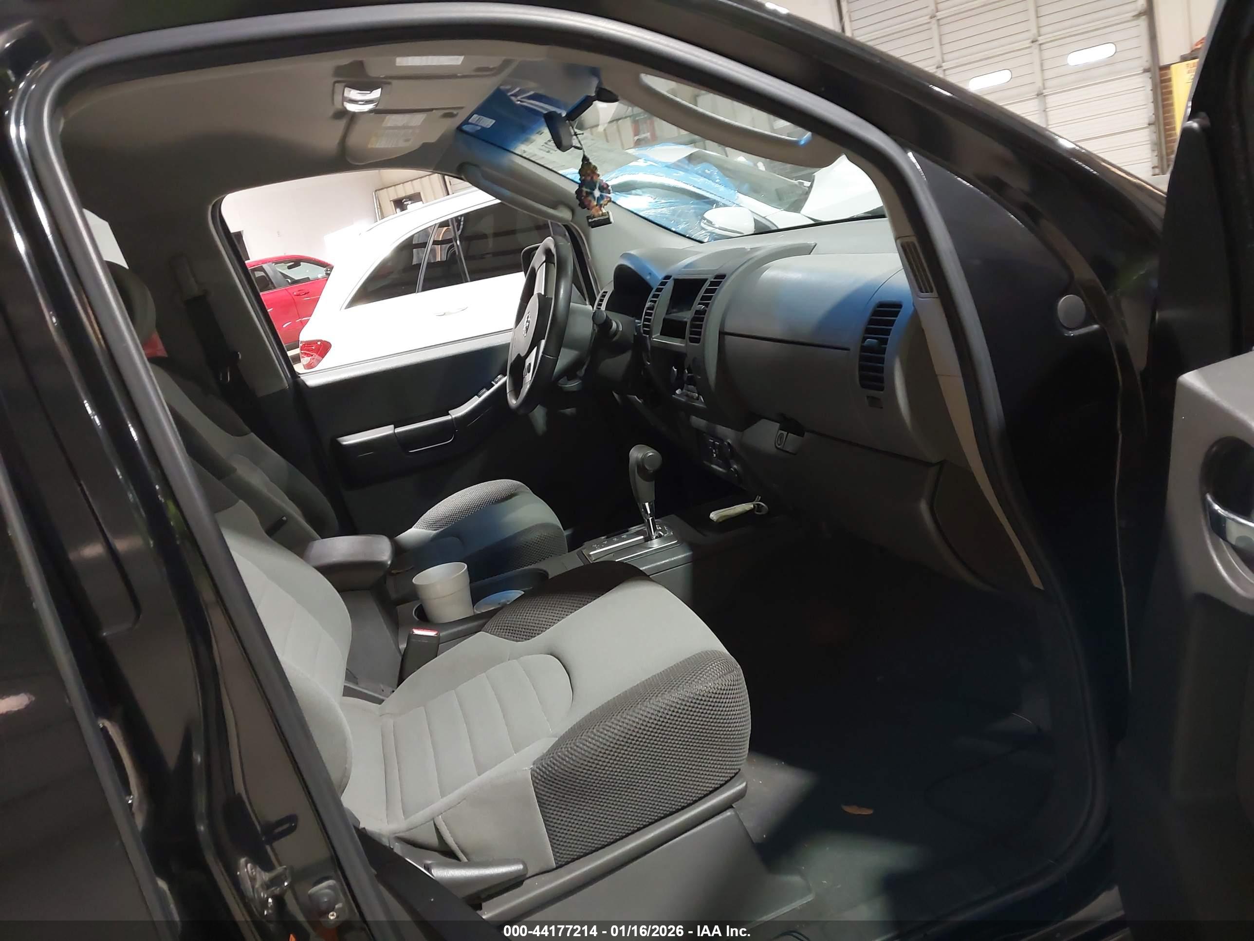 NISSAN XTERRA image 5