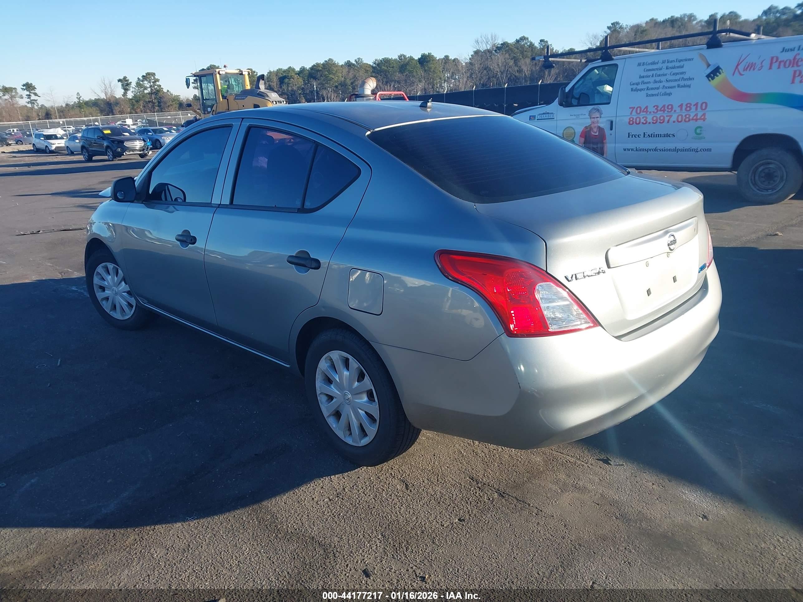 NISSAN VERSA image 3