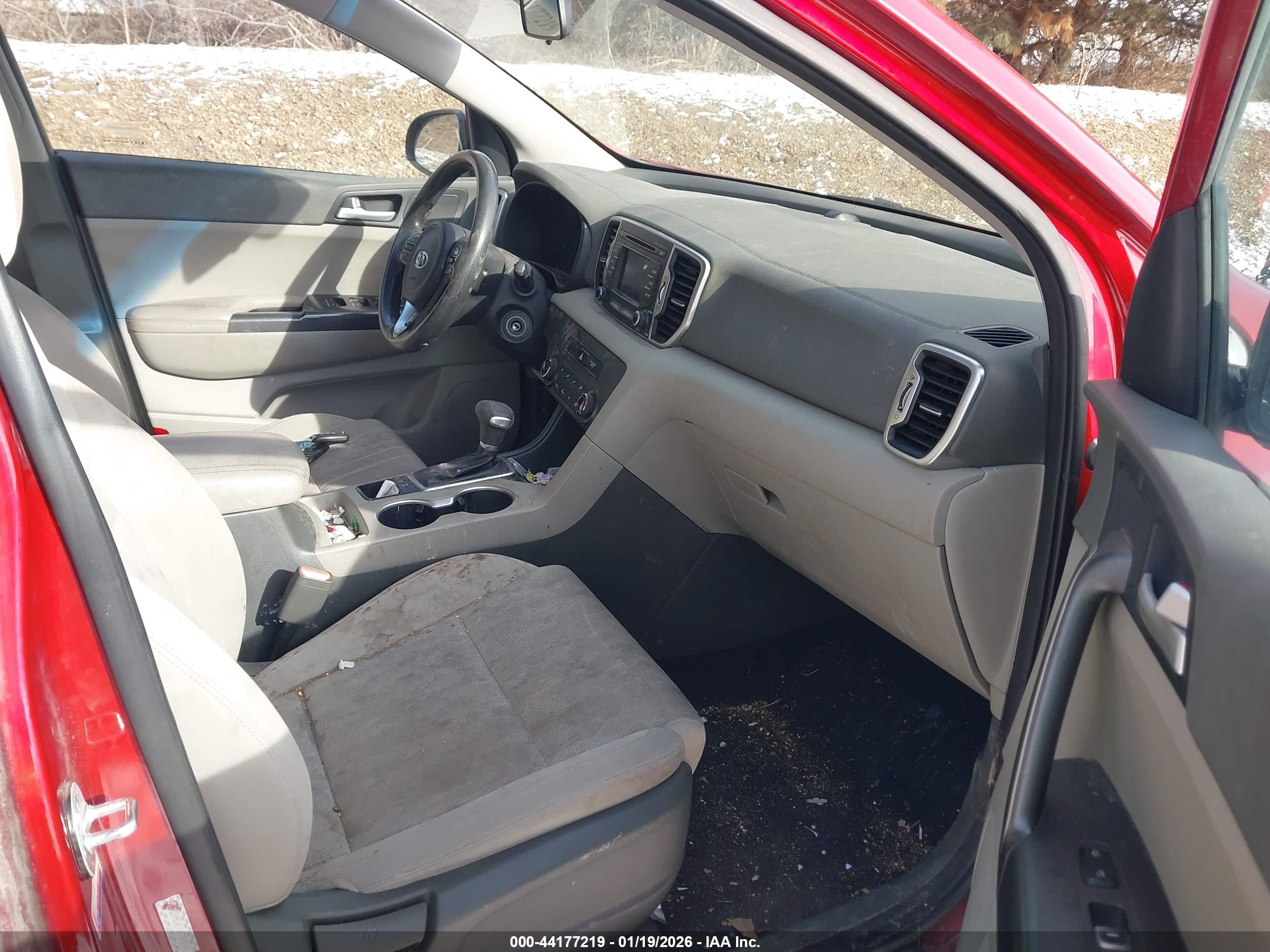 KIA SPORTAGE image 5
