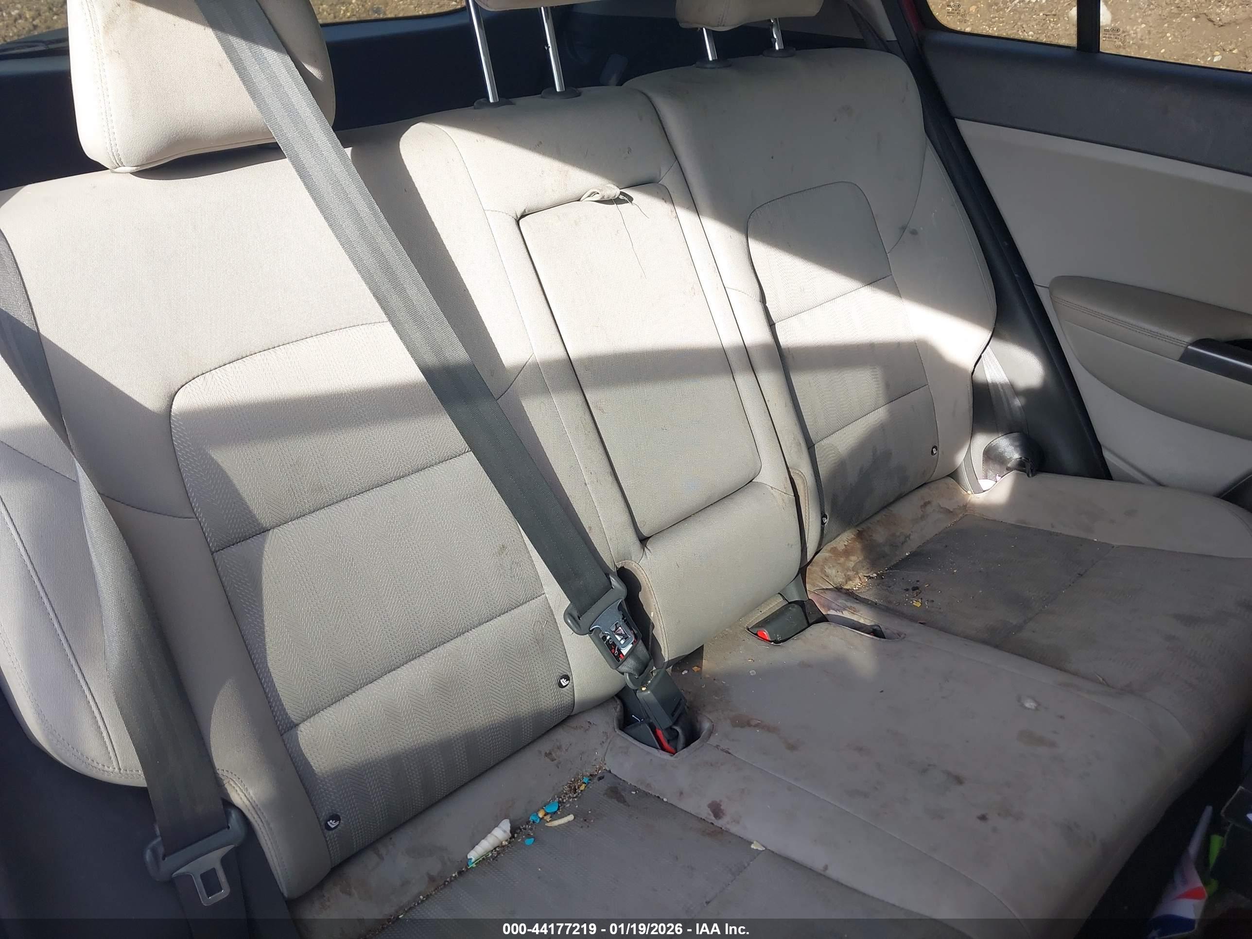 KIA SPORTAGE image 8