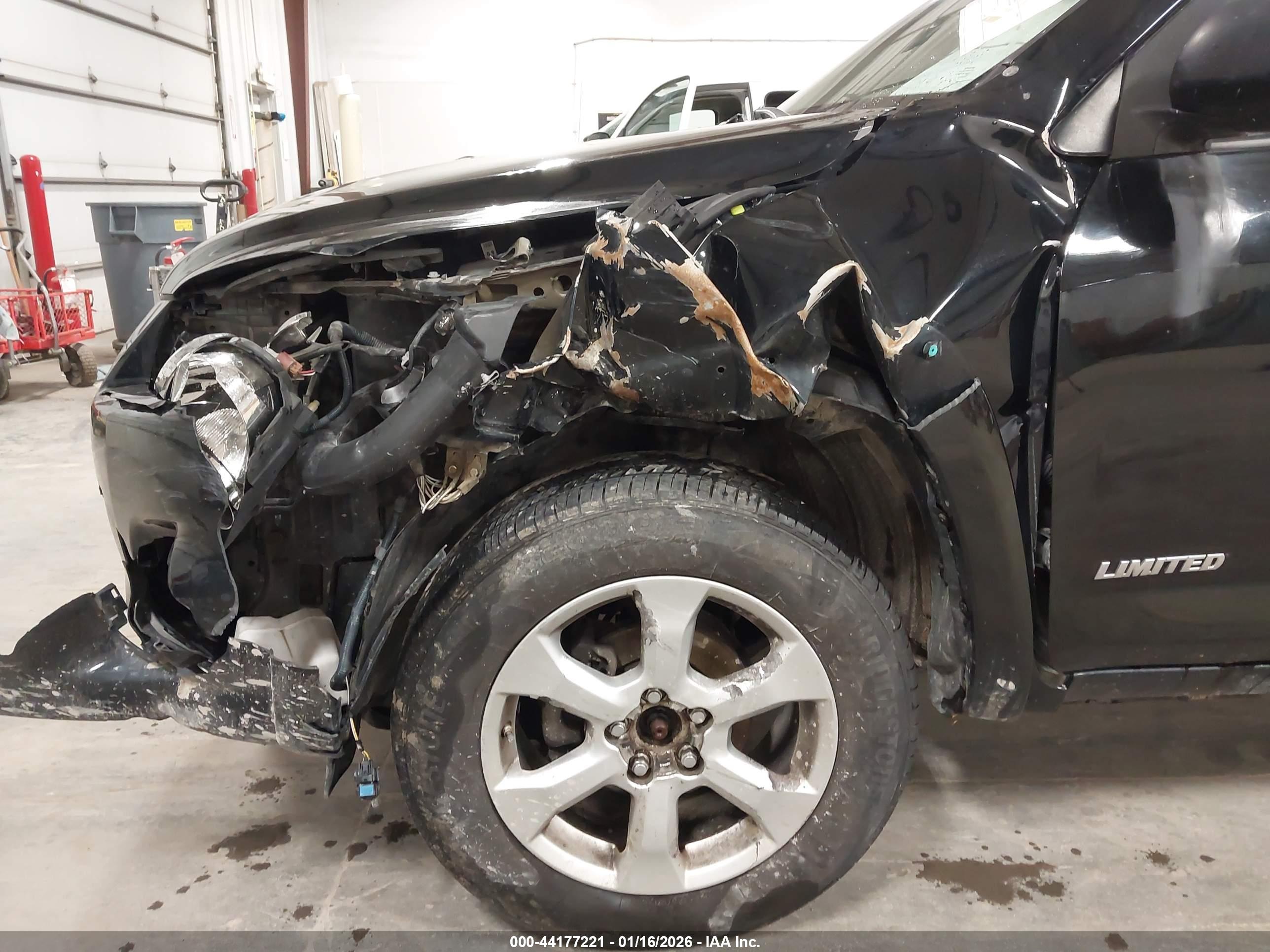 TOYOTA RAV4 image 6