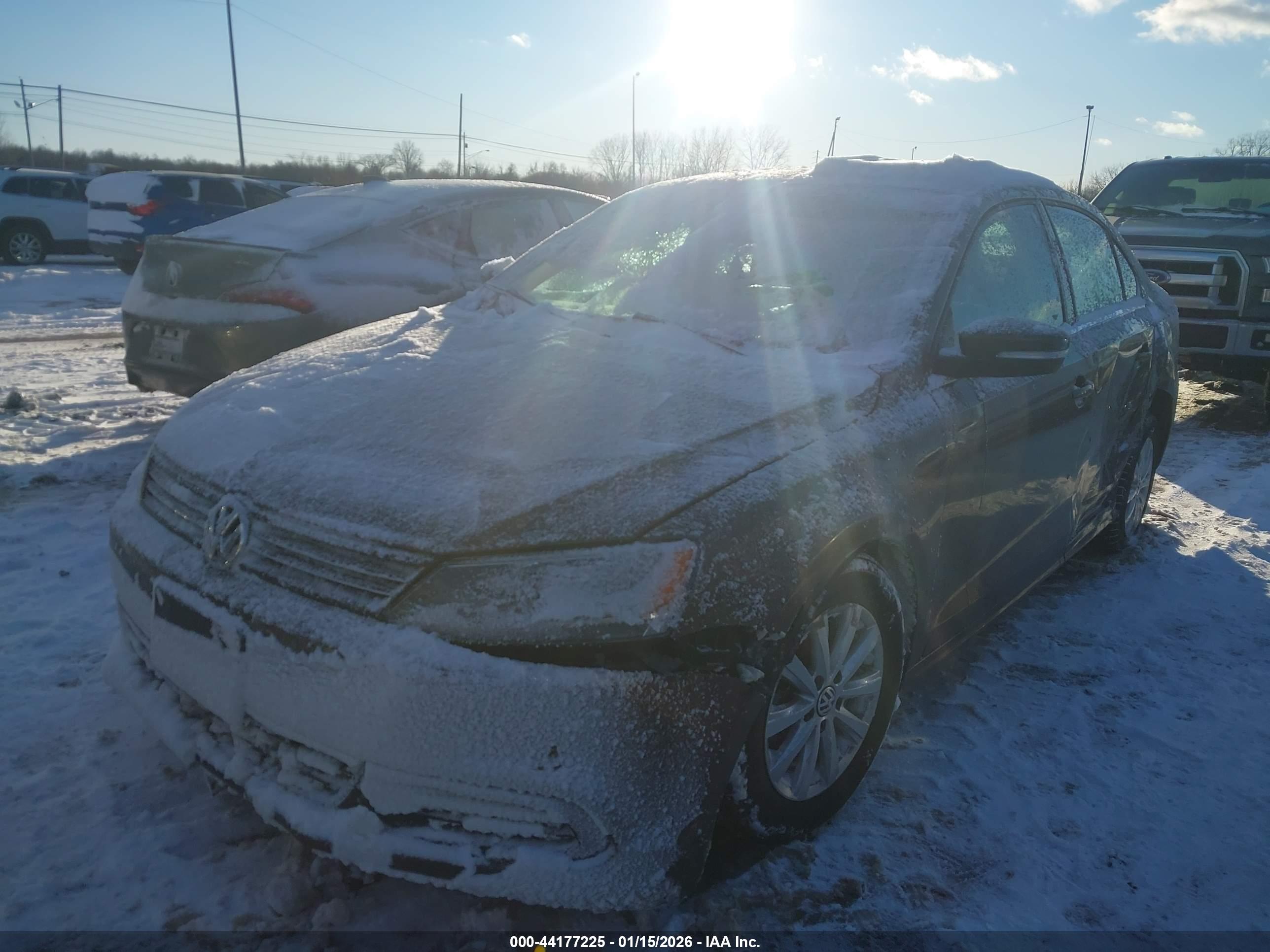 VOLKSWAGEN JETTA image 2