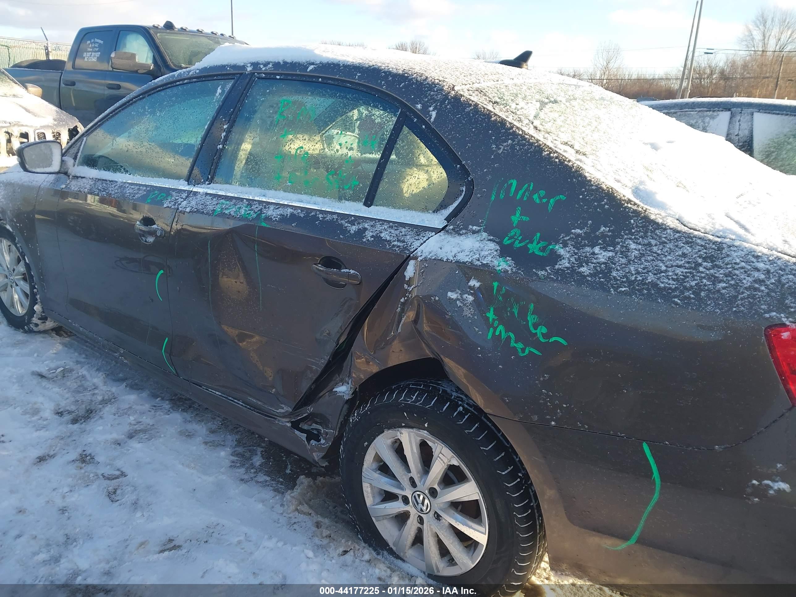 VOLKSWAGEN JETTA image 6