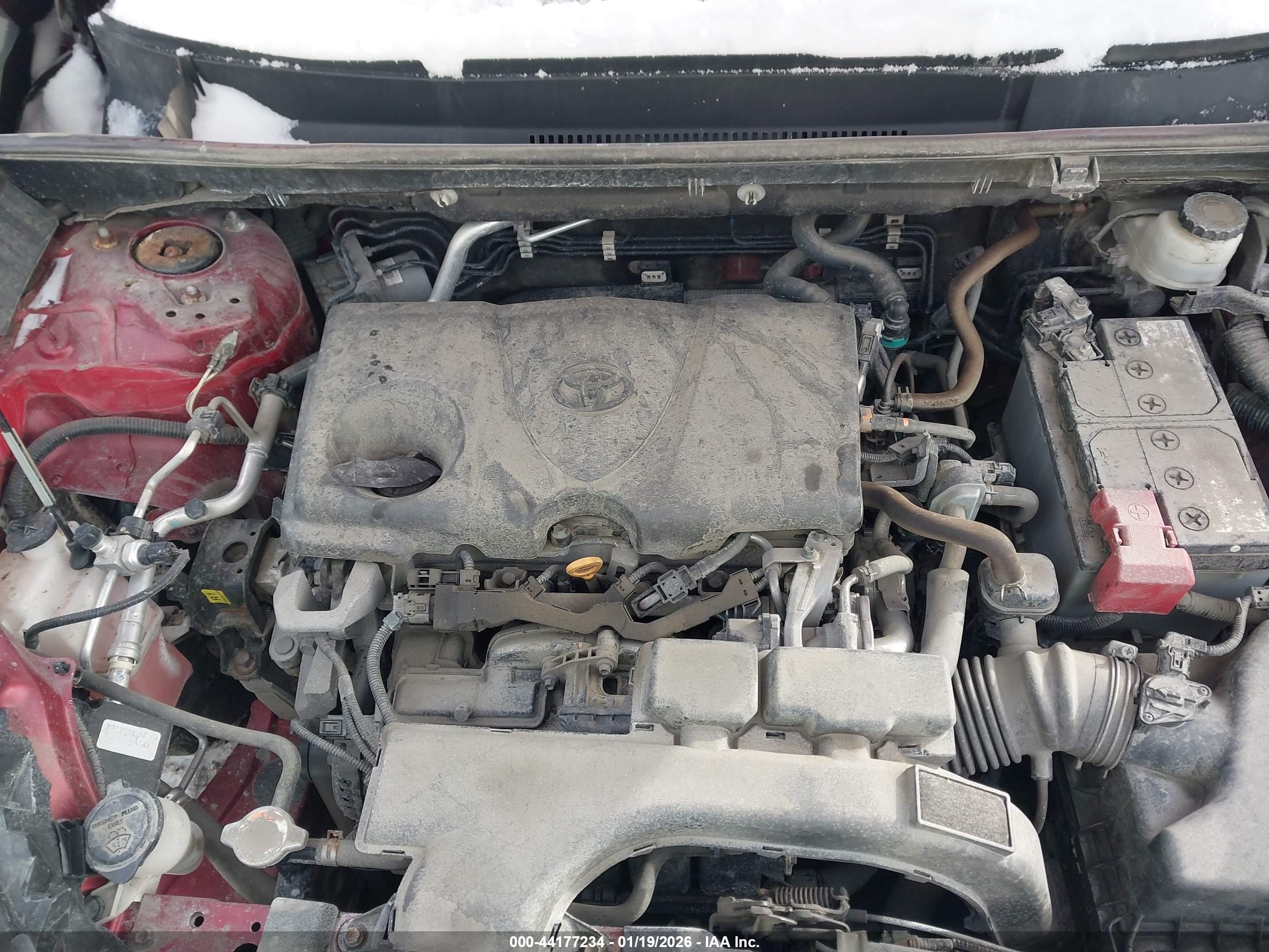 TOYOTA RAV4 image 10