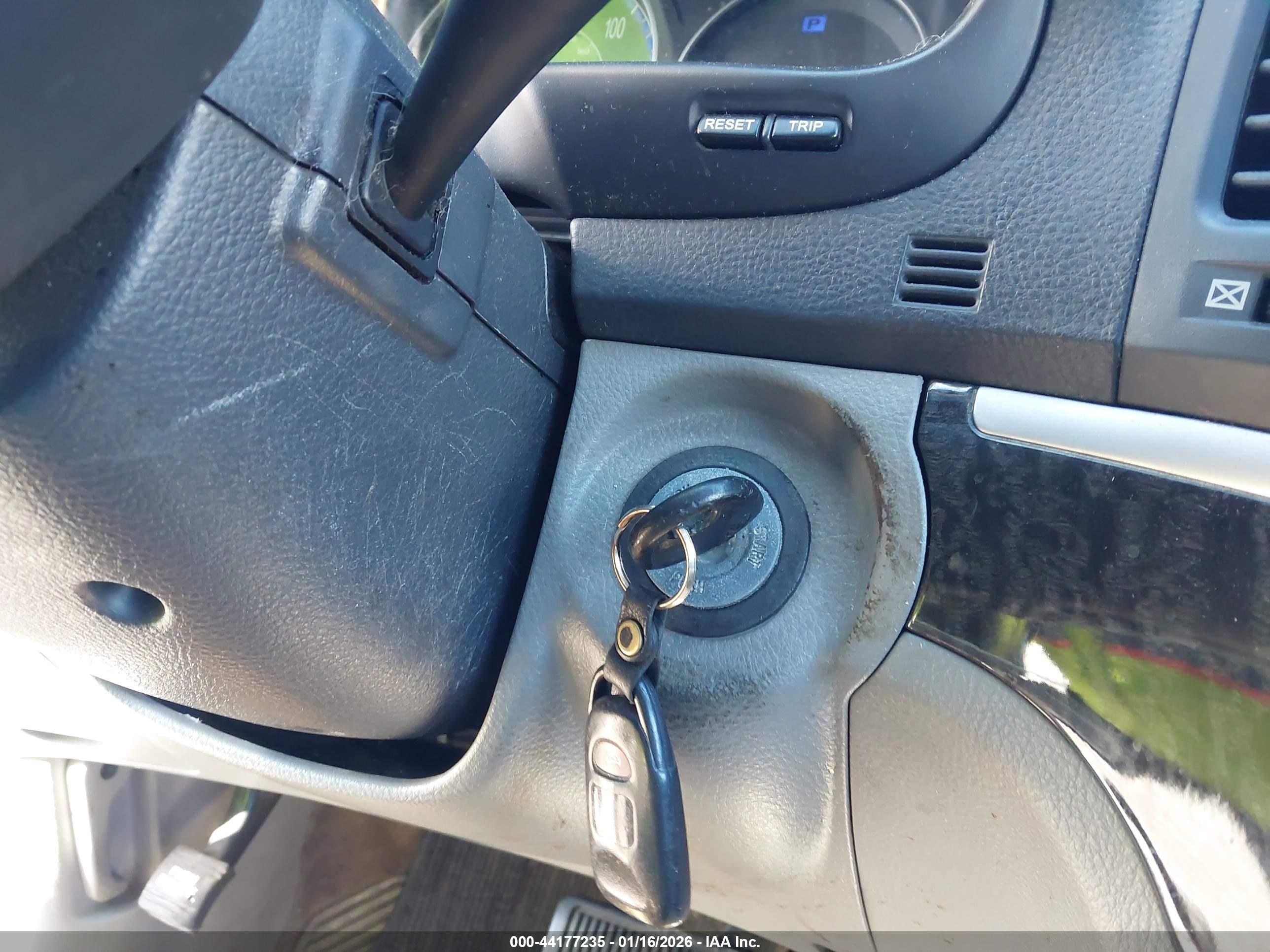 HYUNDAI SANTA image 11