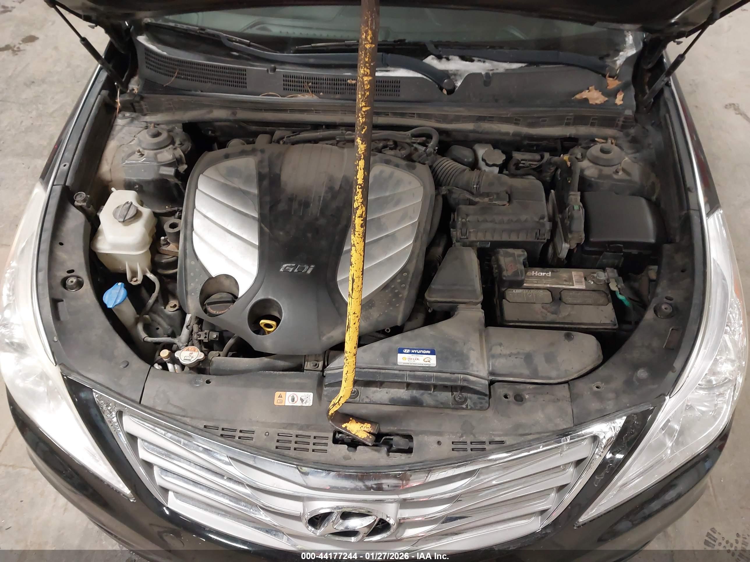 HYUNDAI AZERA image 10