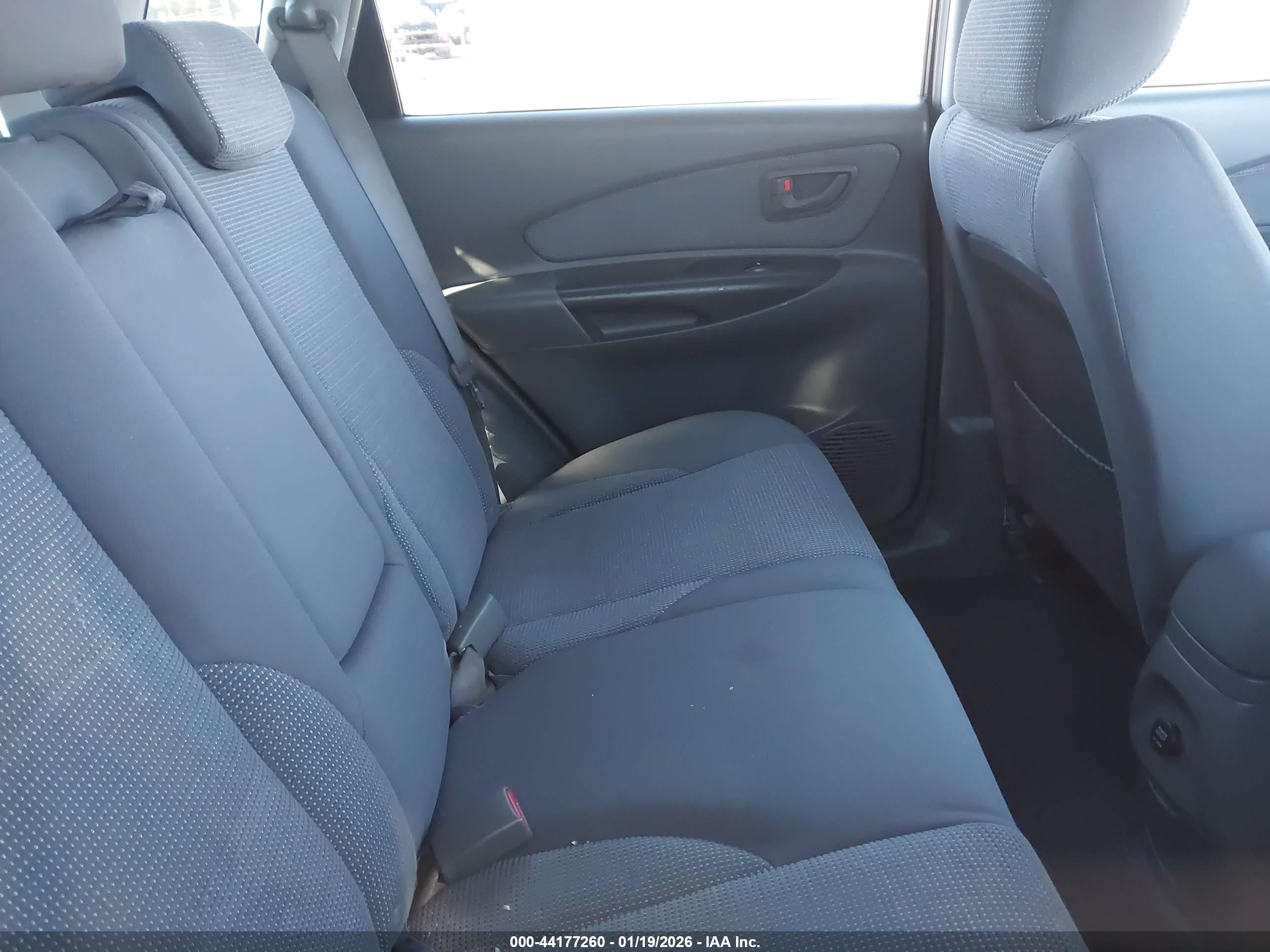 HYUNDAI TUCSON image 8