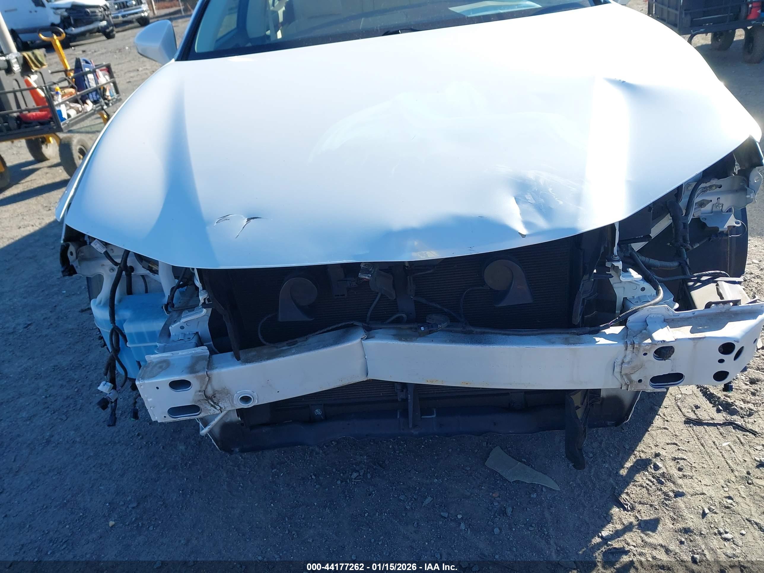 LEXUS ES image 6