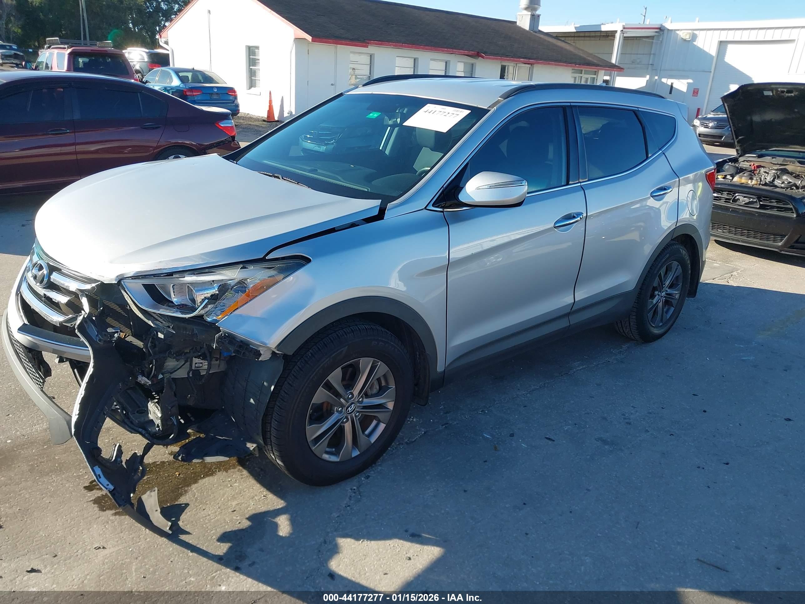 HYUNDAI SANTA image 2
