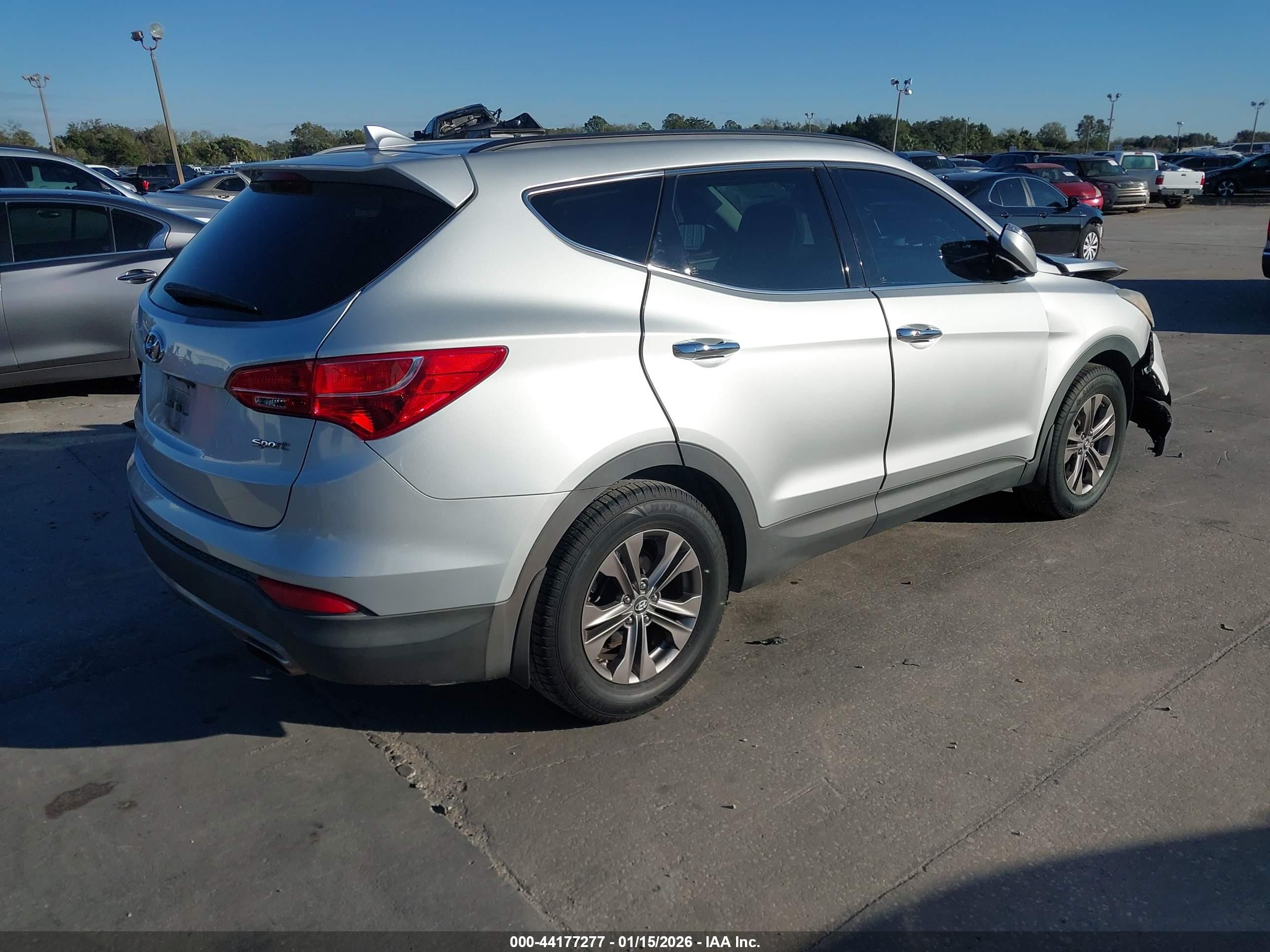 HYUNDAI SANTA image 4