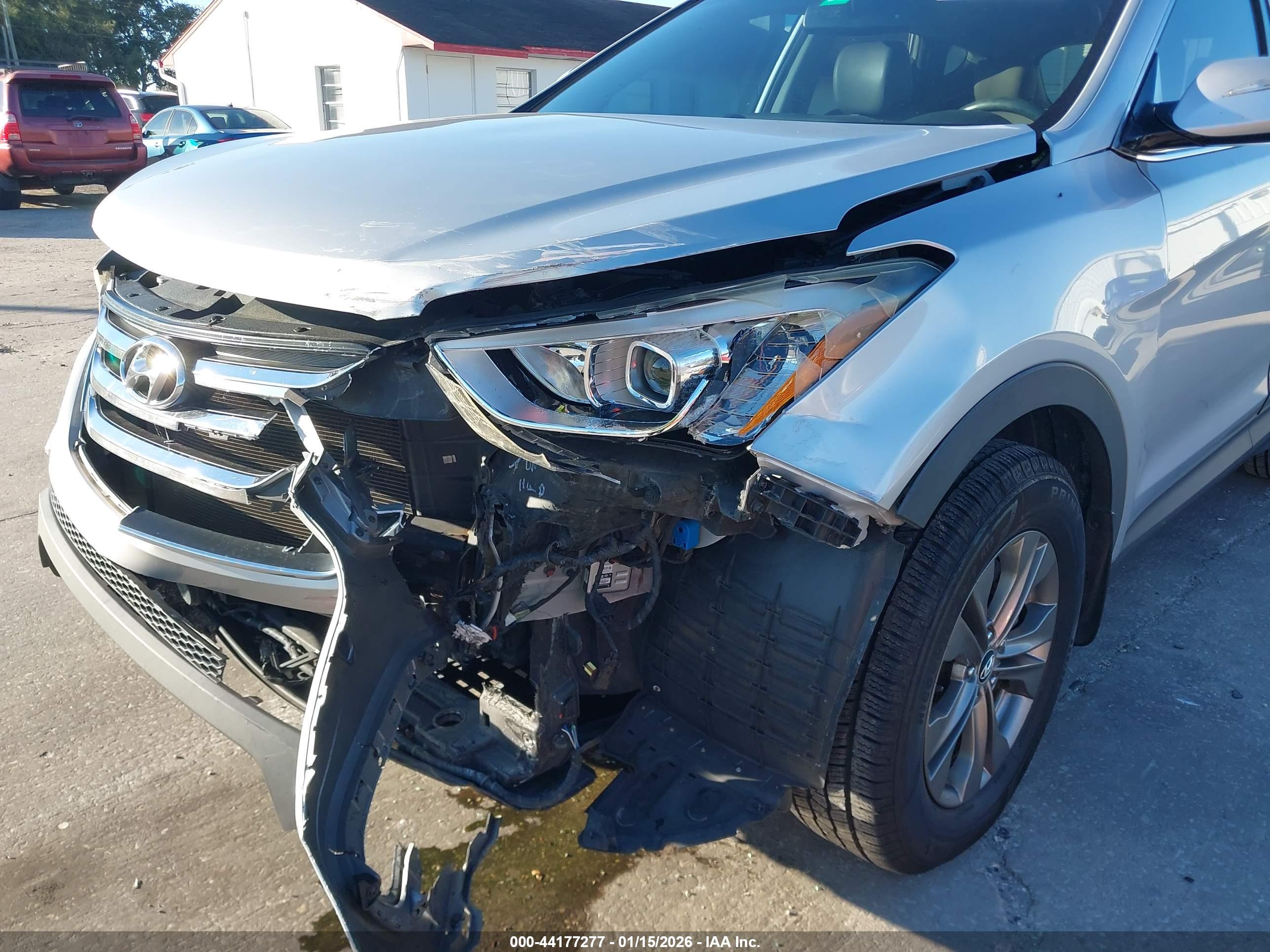 HYUNDAI SANTA image 6