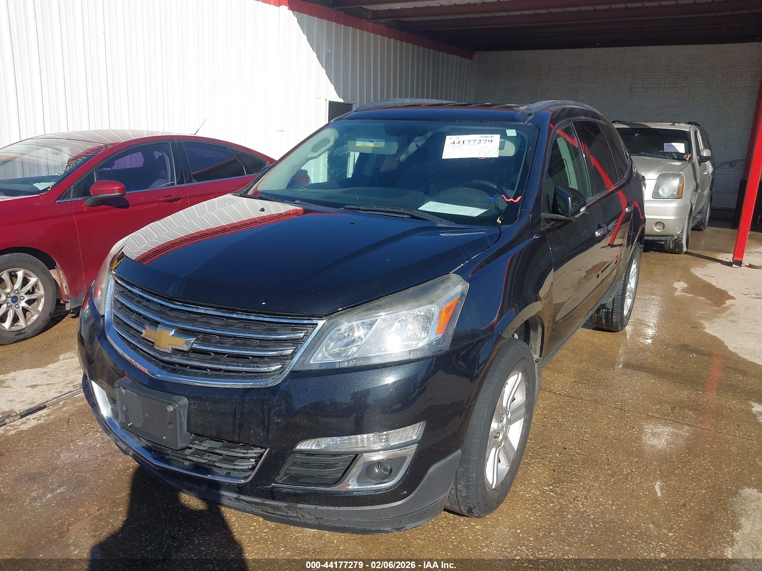 CHEVROLET TRAVERSE image 6