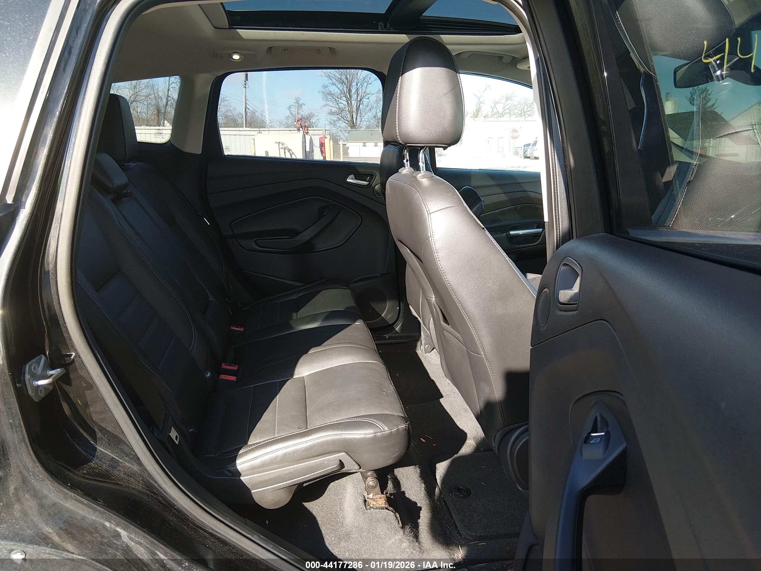 FORD ESCAPE image 8