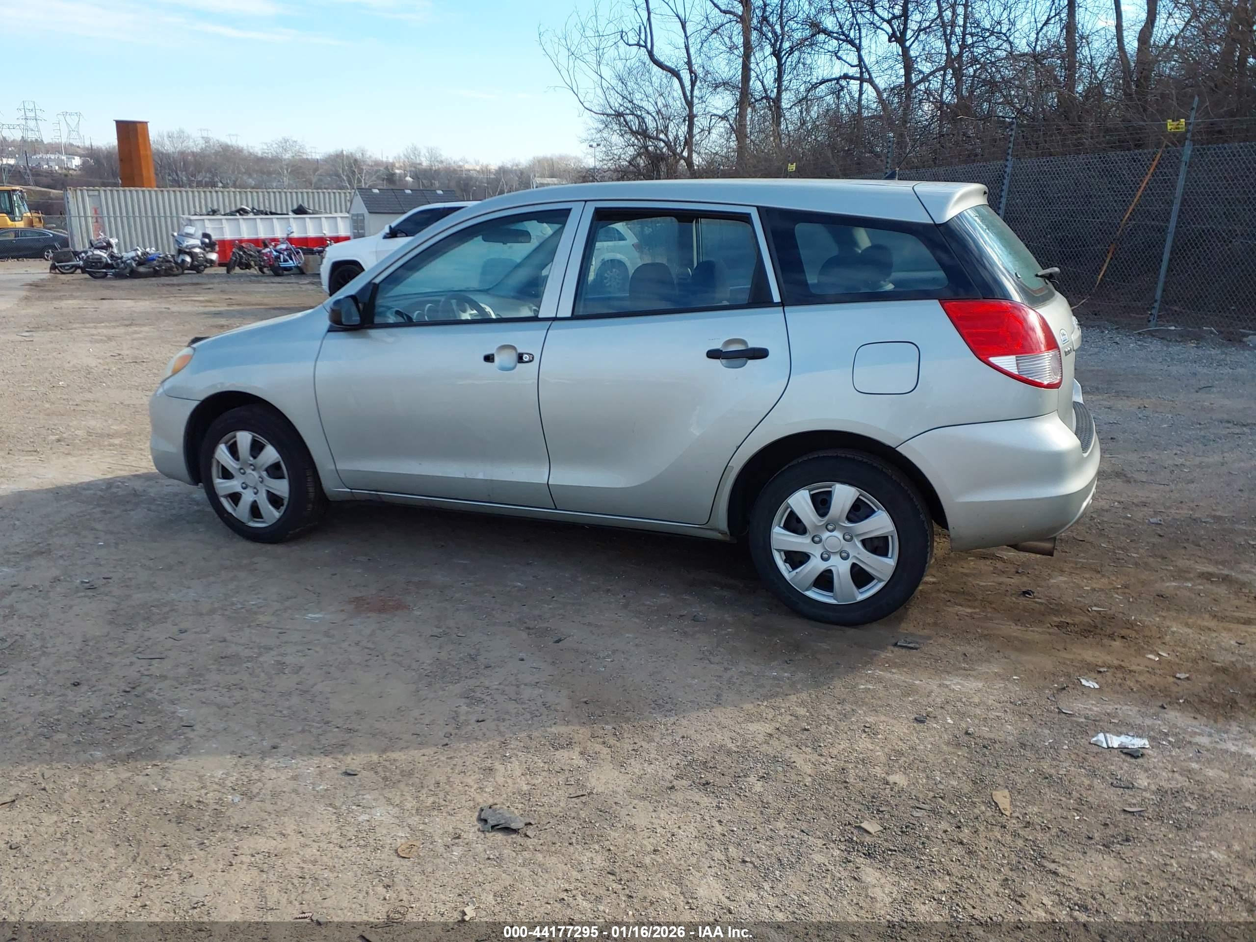 TOYOTA MATRIX image 3
