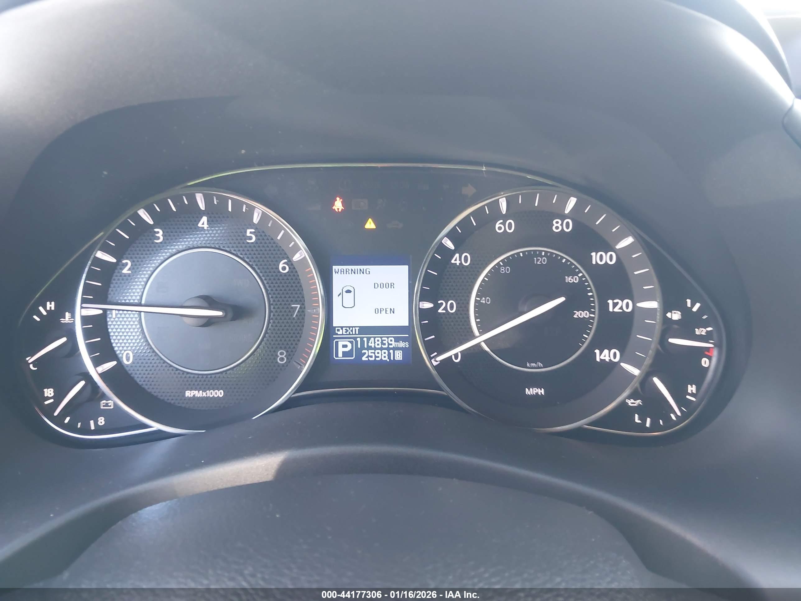 NISSAN ARMADA image 7