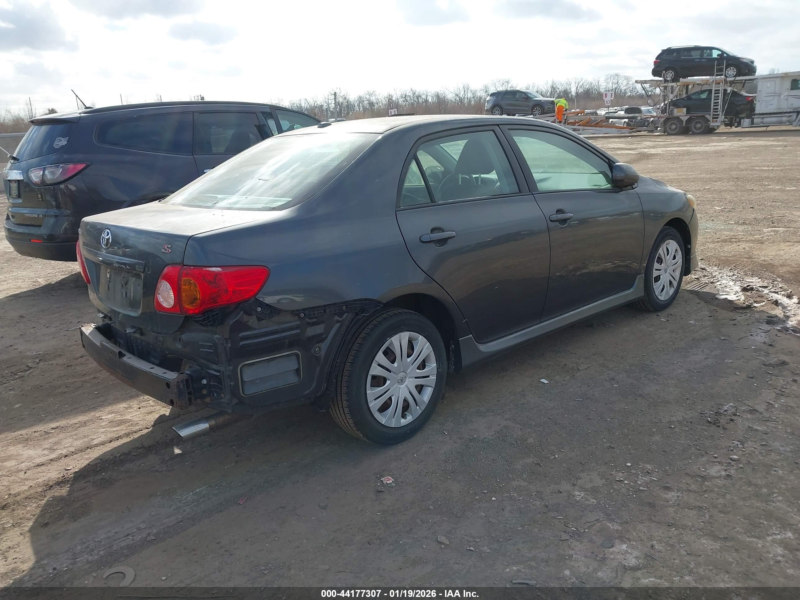 TOYOTA COROLLA image 4