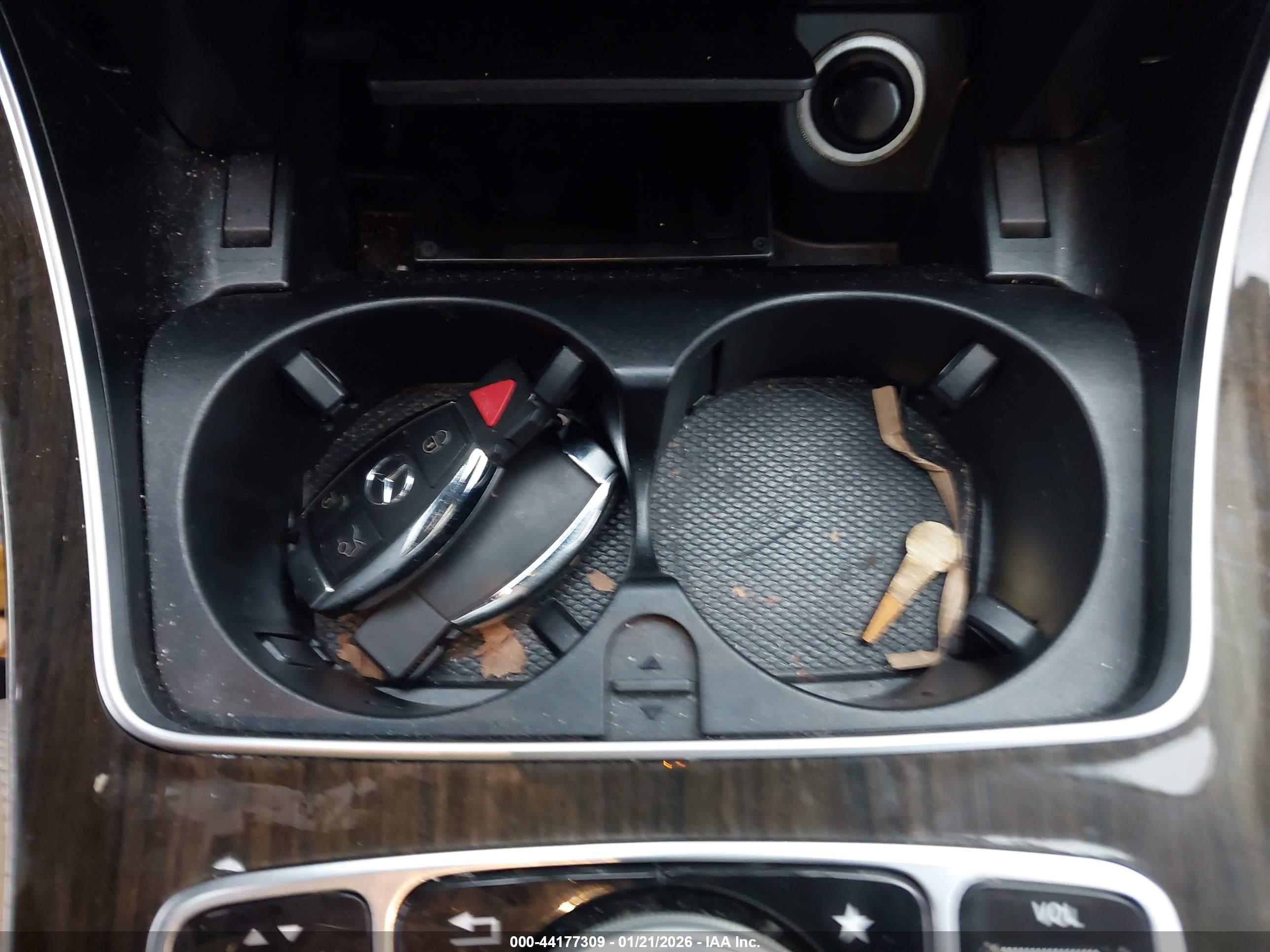 MERCEDES-BENZ C image 11