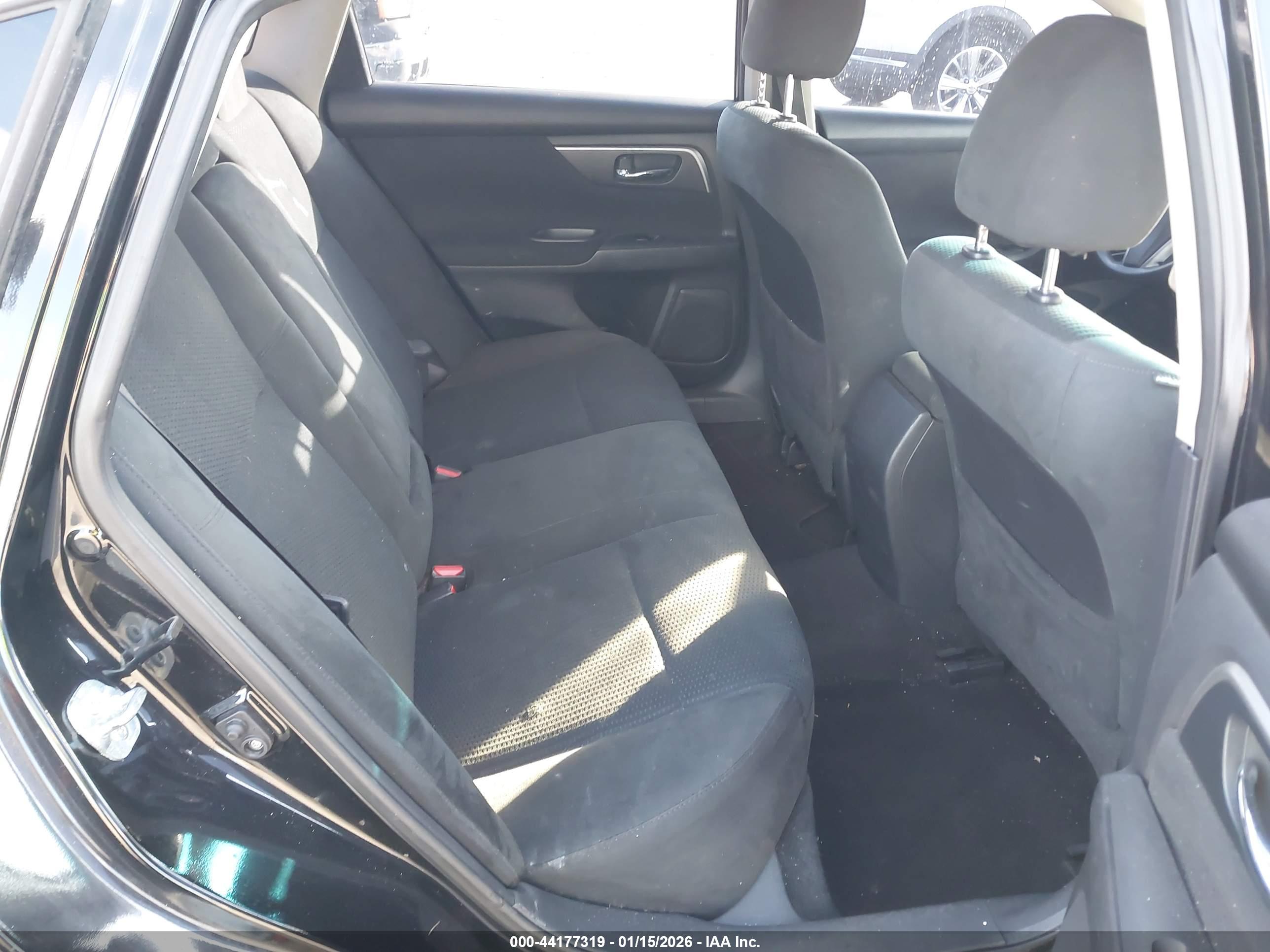 NISSAN ALTIMA image 8