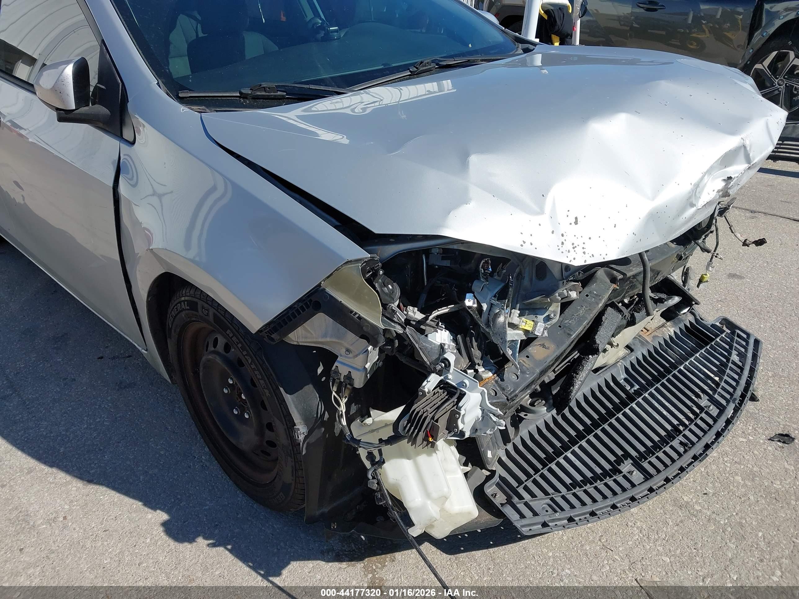 TOYOTA COROLLA image 6