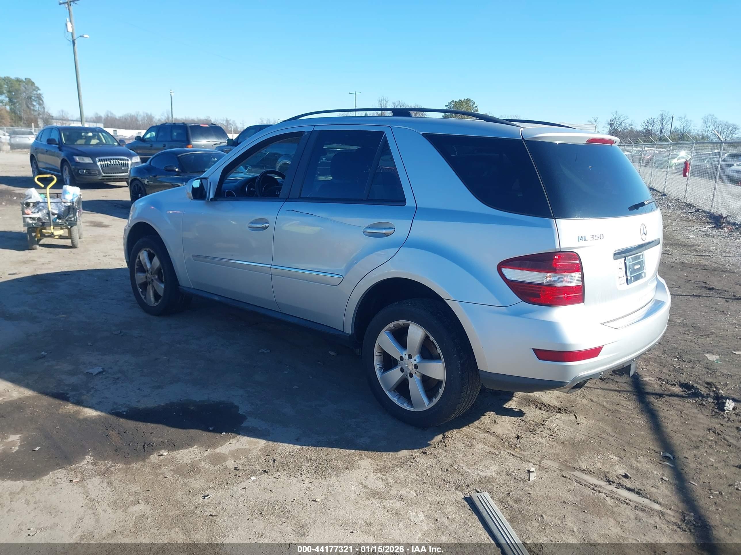 MERCEDES-BENZ ML image 3