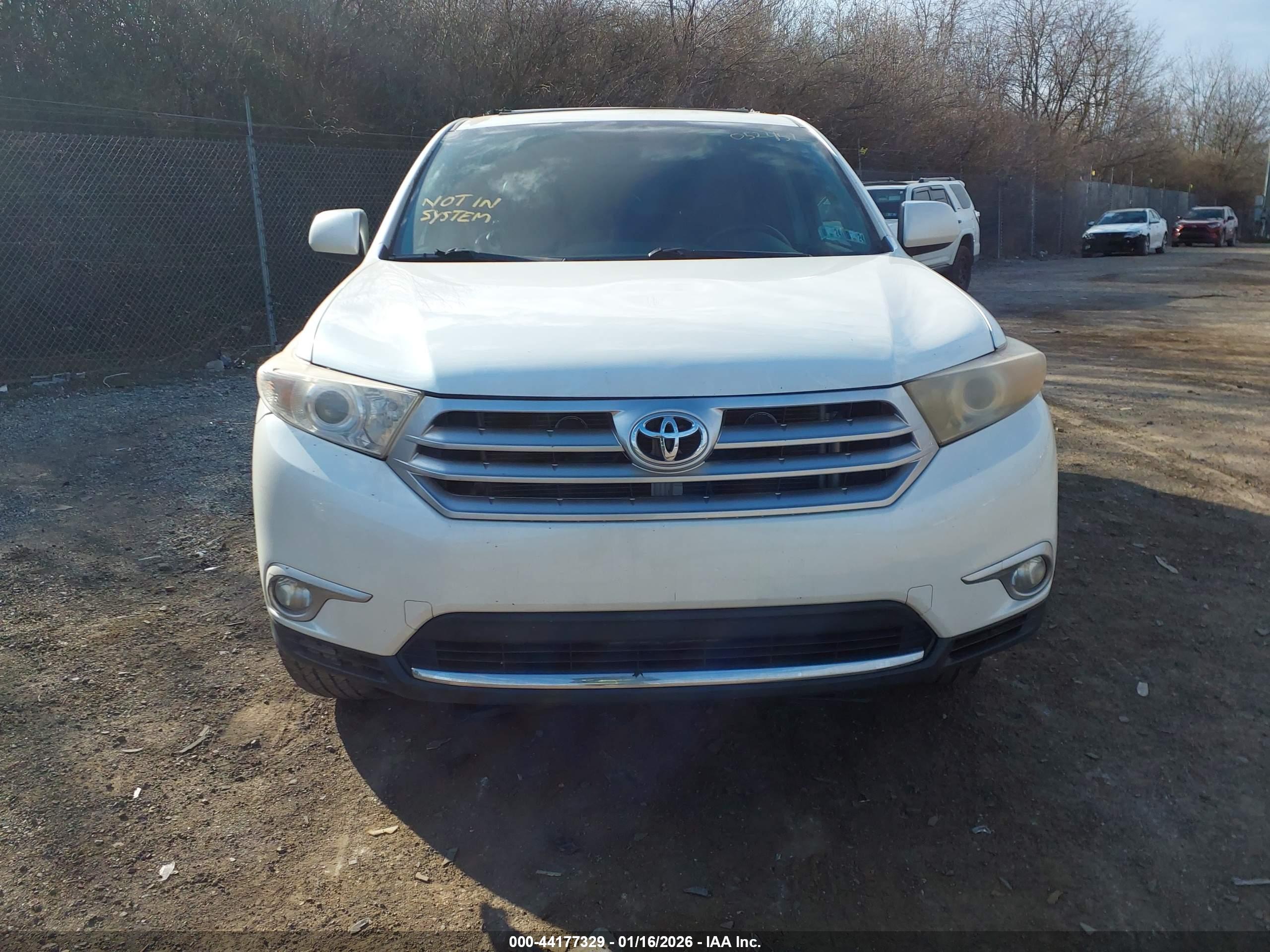 TOYOTA HIGHLANDER image 6