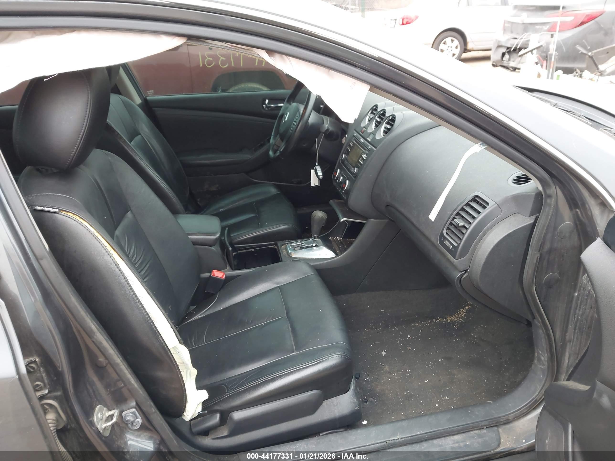 NISSAN ALTIMA image 5
