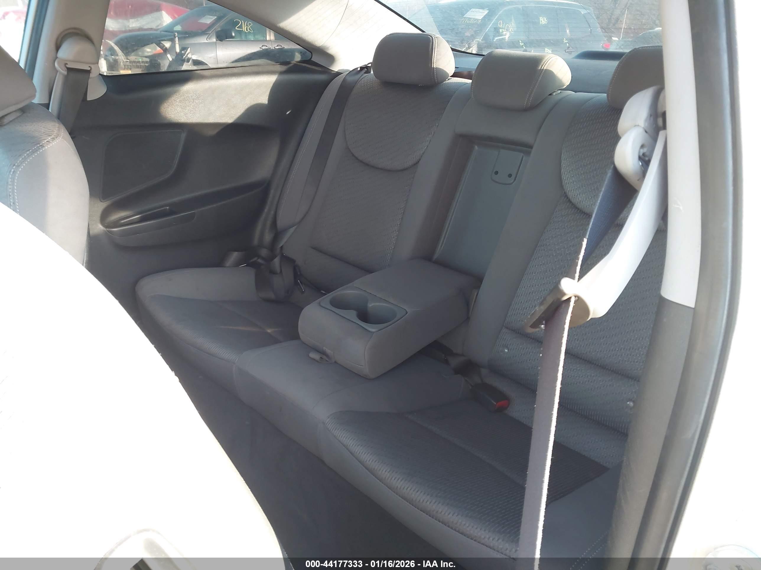 HYUNDAI ELANTRA image 8
