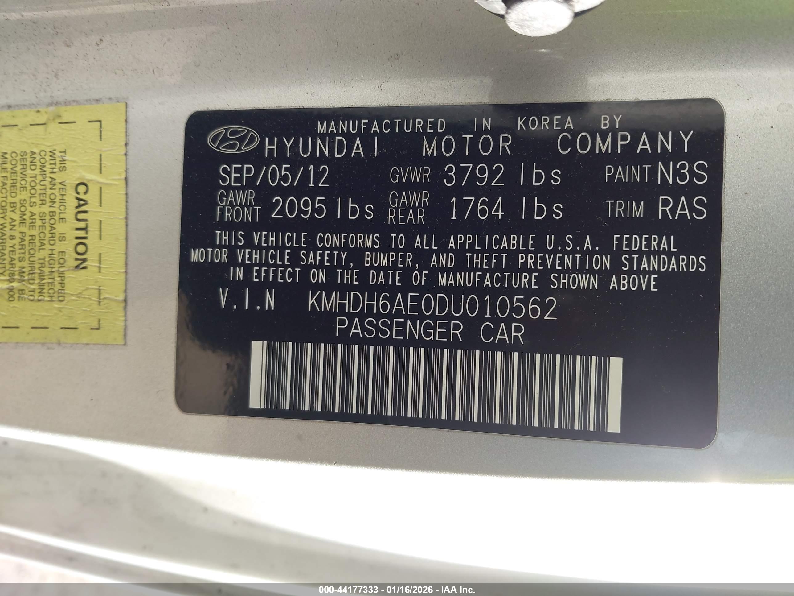 HYUNDAI ELANTRA image 9