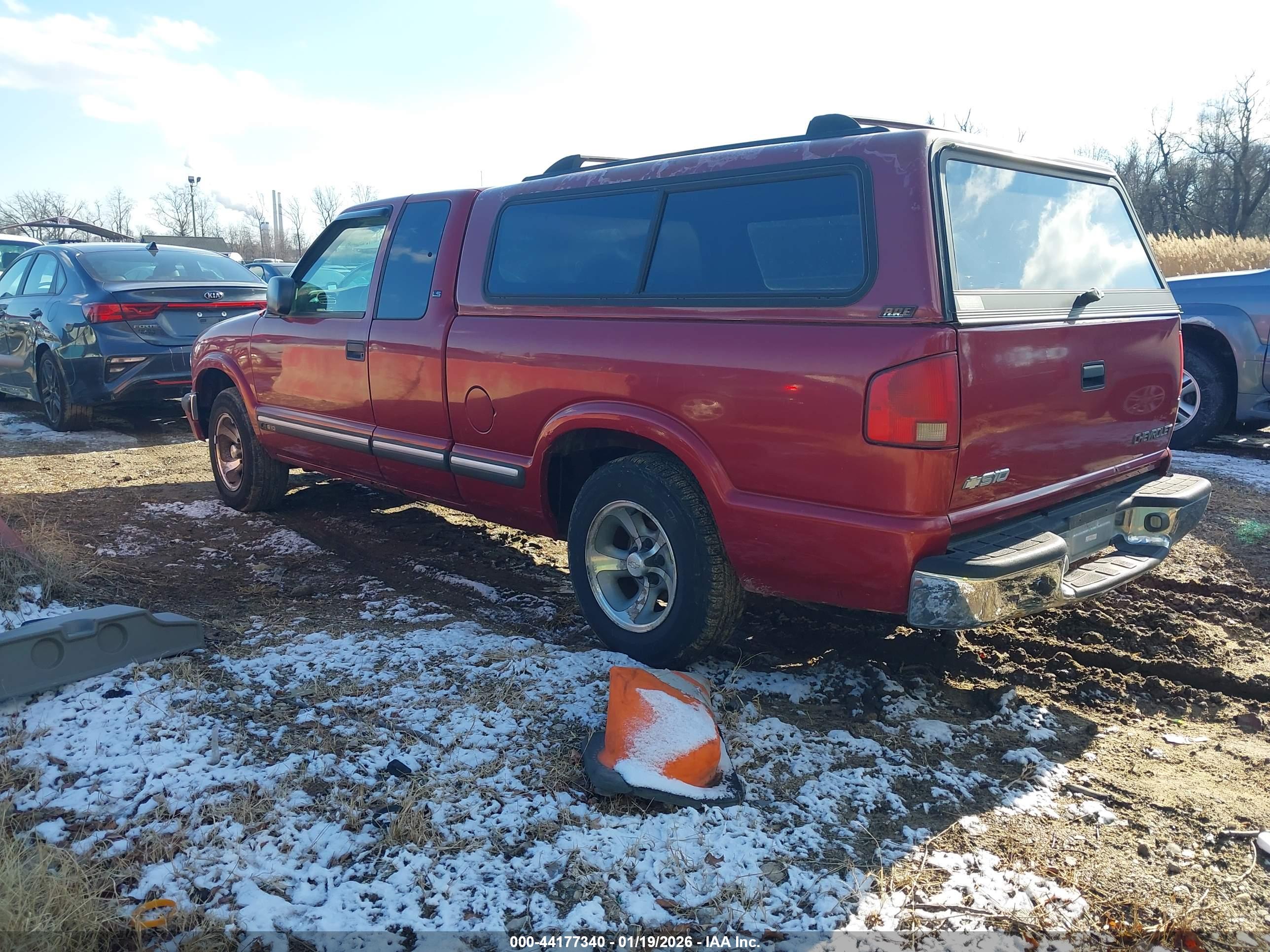 CHEVROLET S-10 image 3