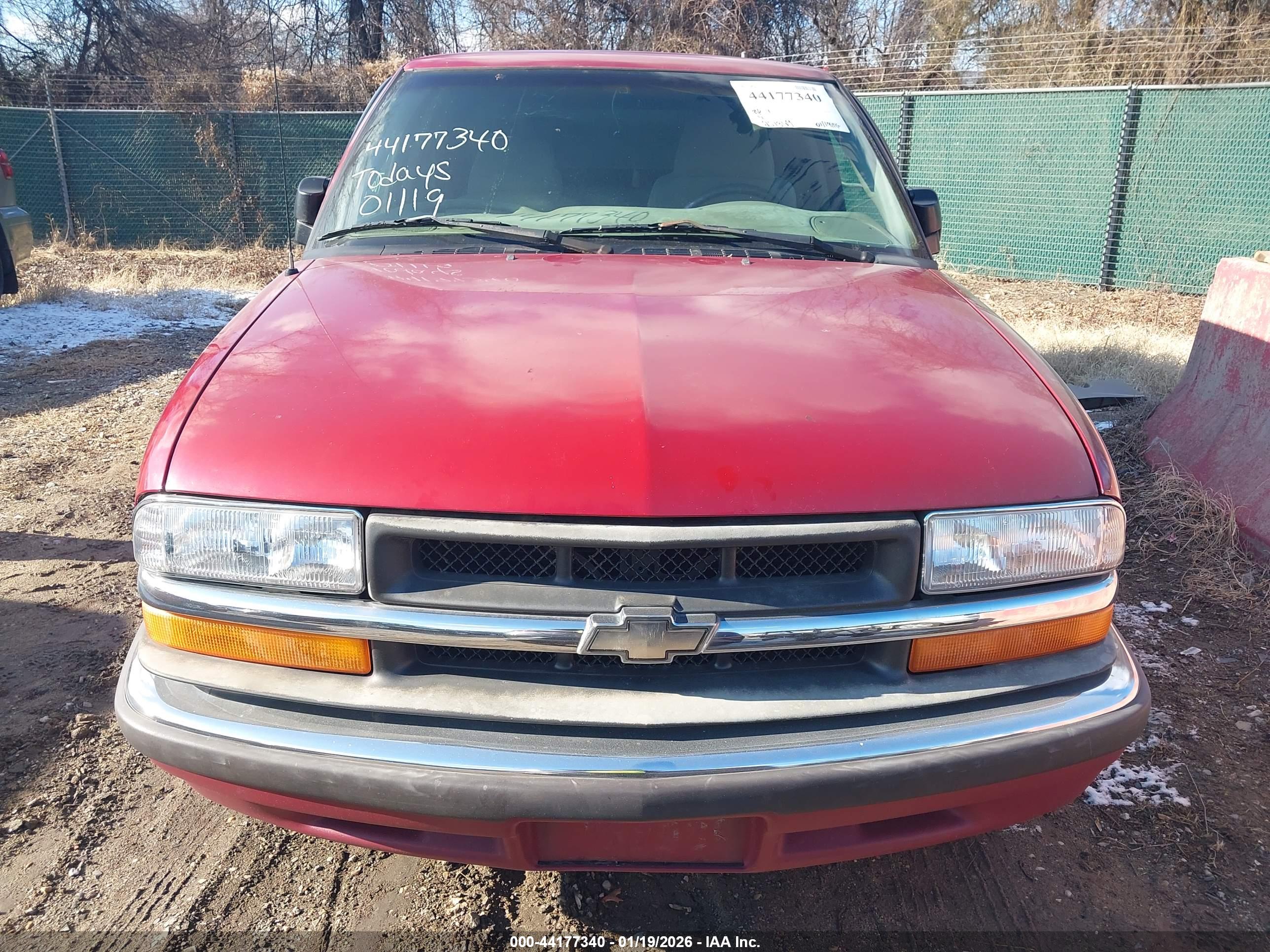 CHEVROLET S-10 image 6