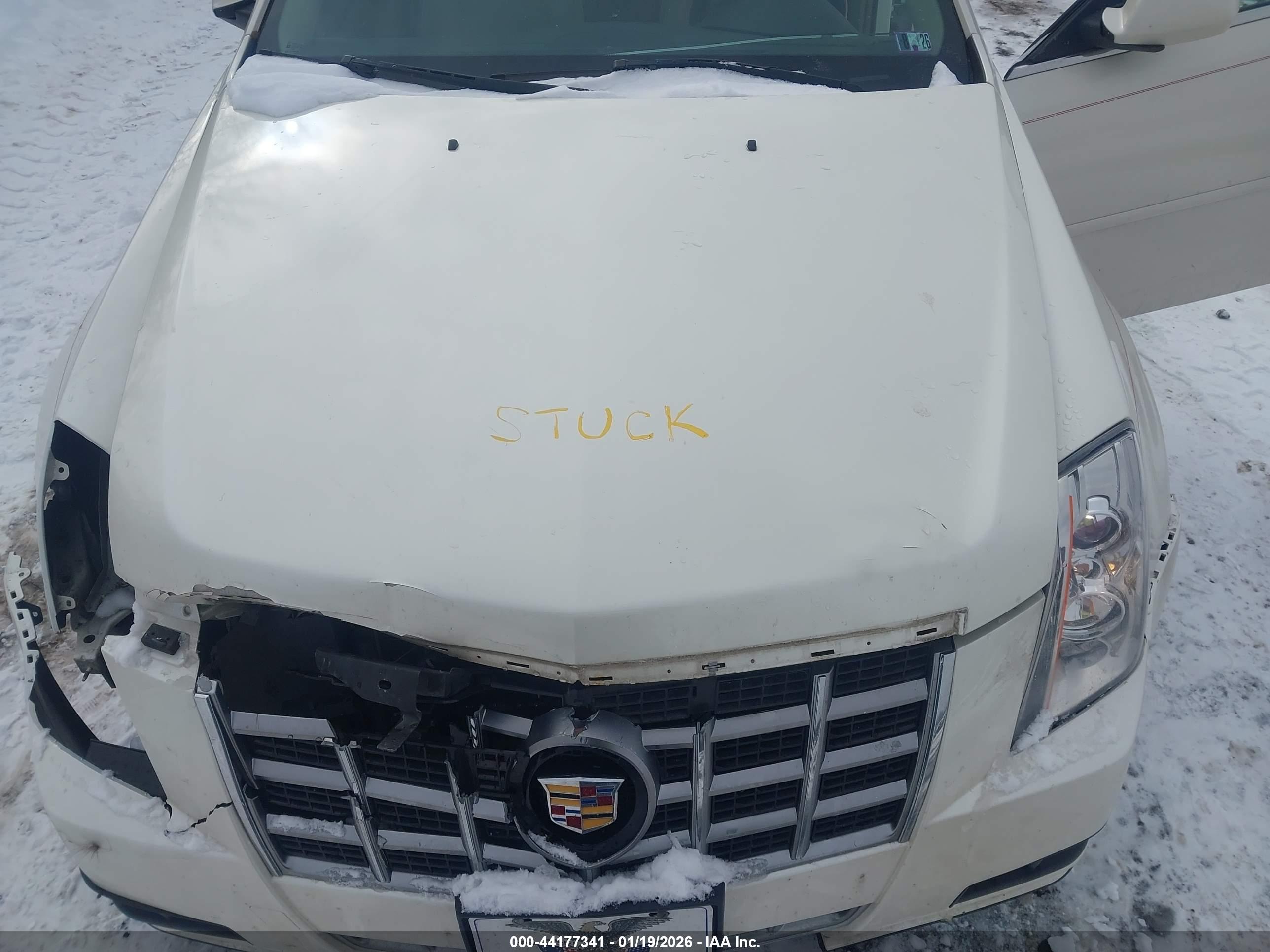 CADILLAC CTS image 10