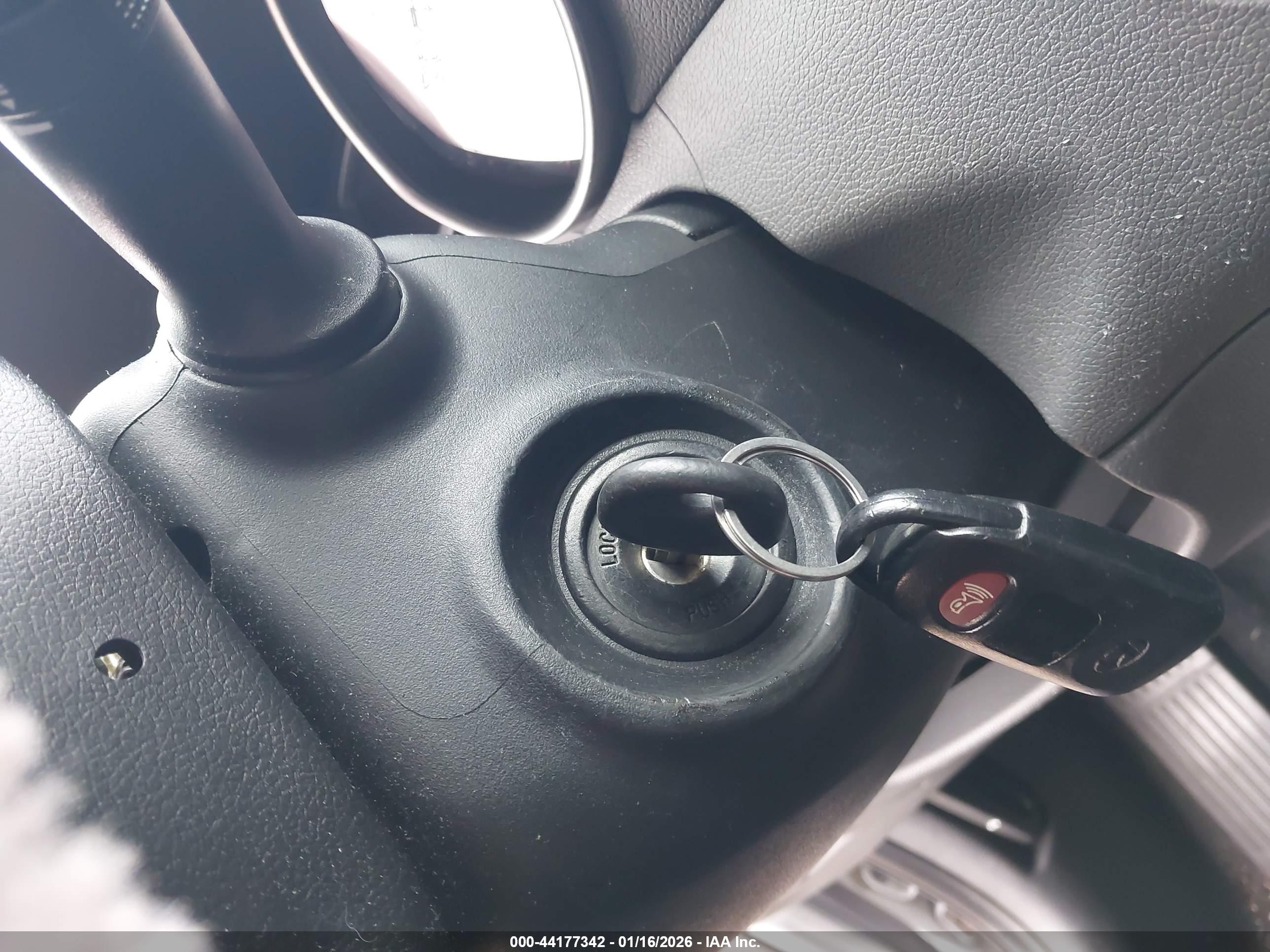 HYUNDAI ELANTRA image 11