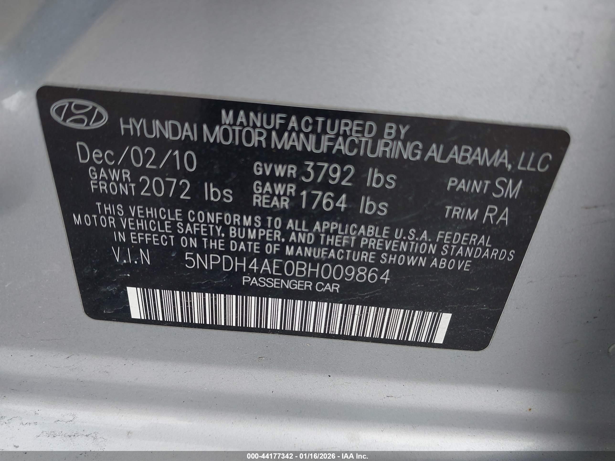 HYUNDAI ELANTRA image 9