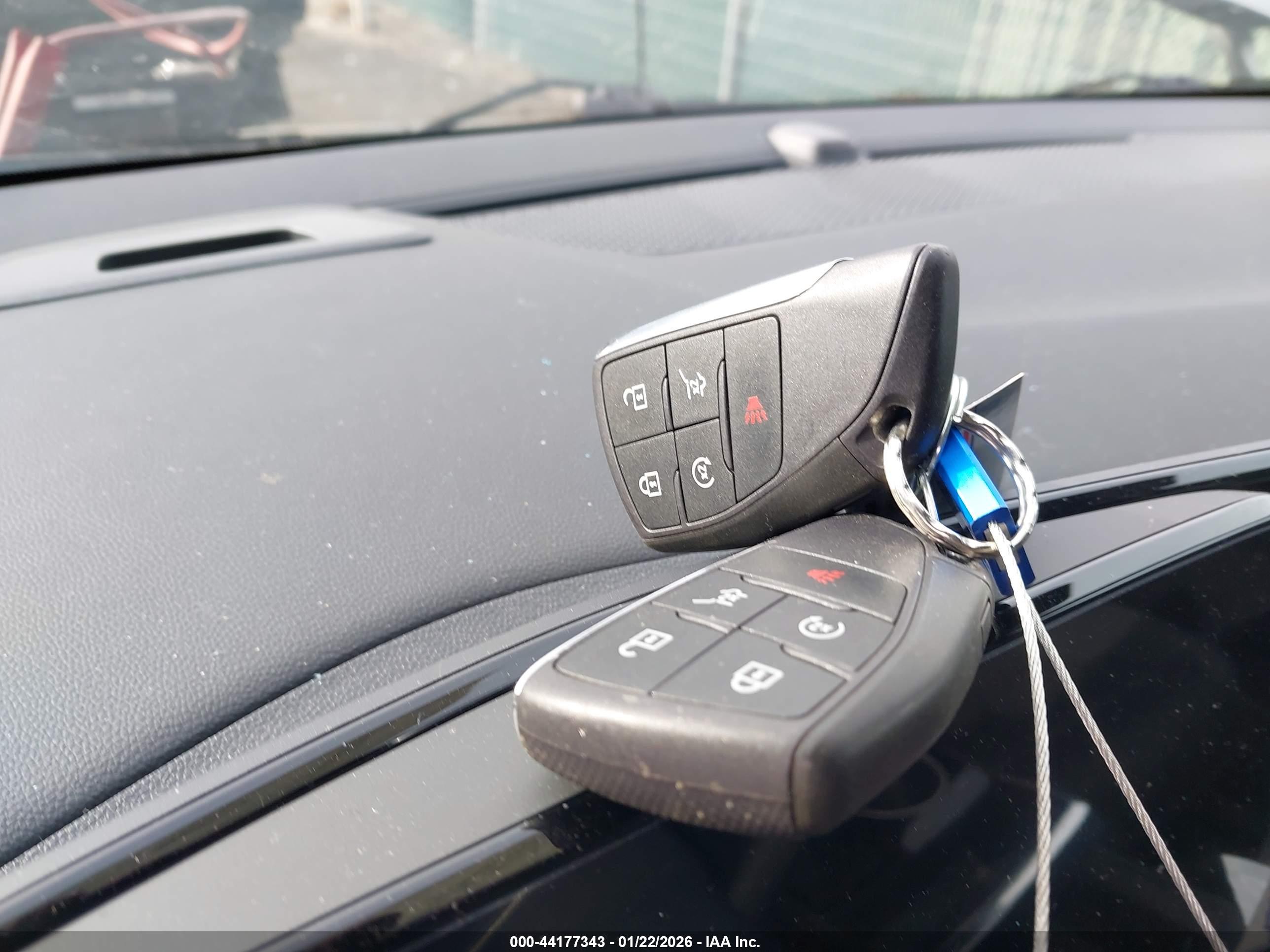 CHEVROLET EQUINOX image 11