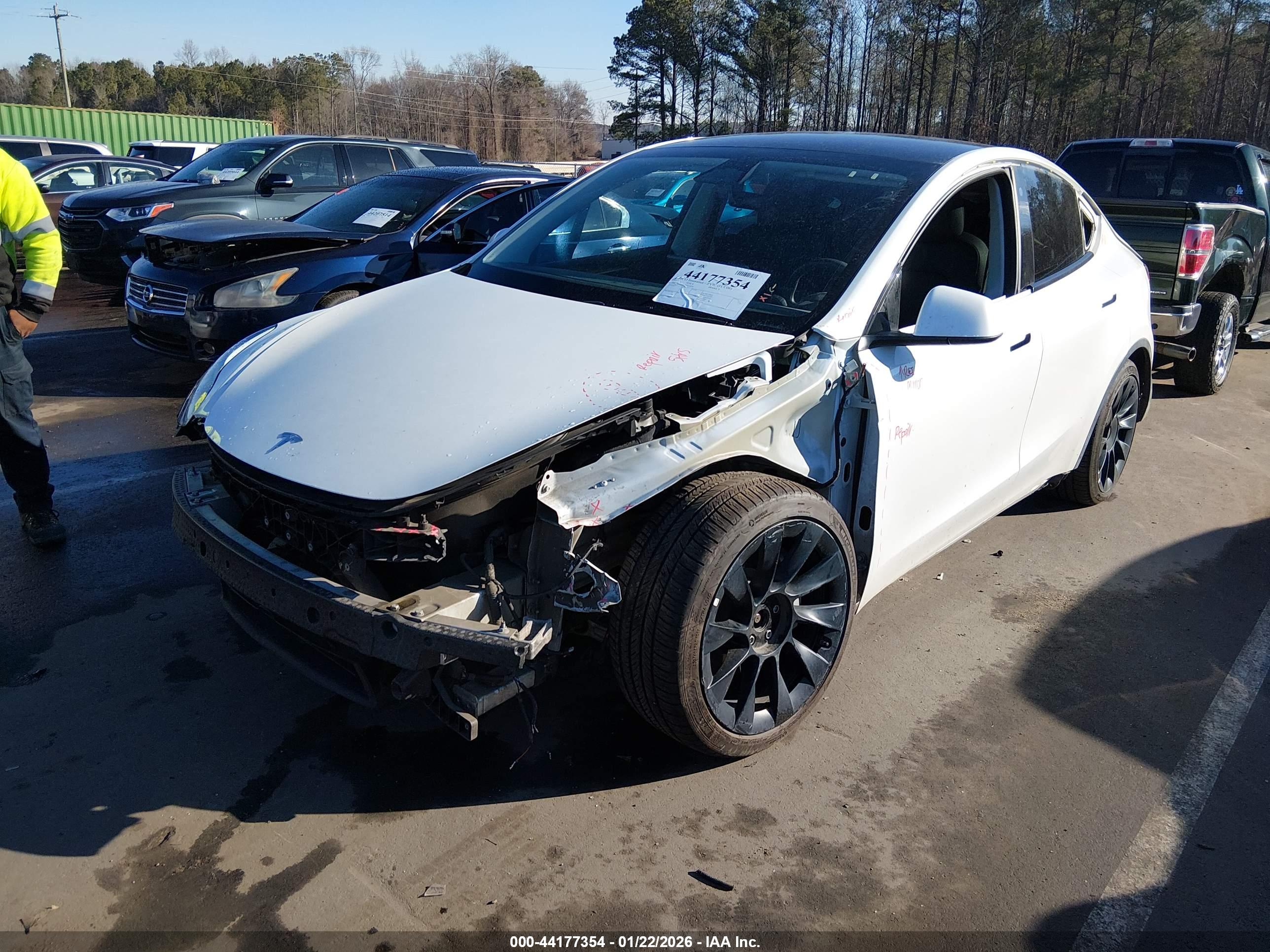 TESLA MODEL image 2