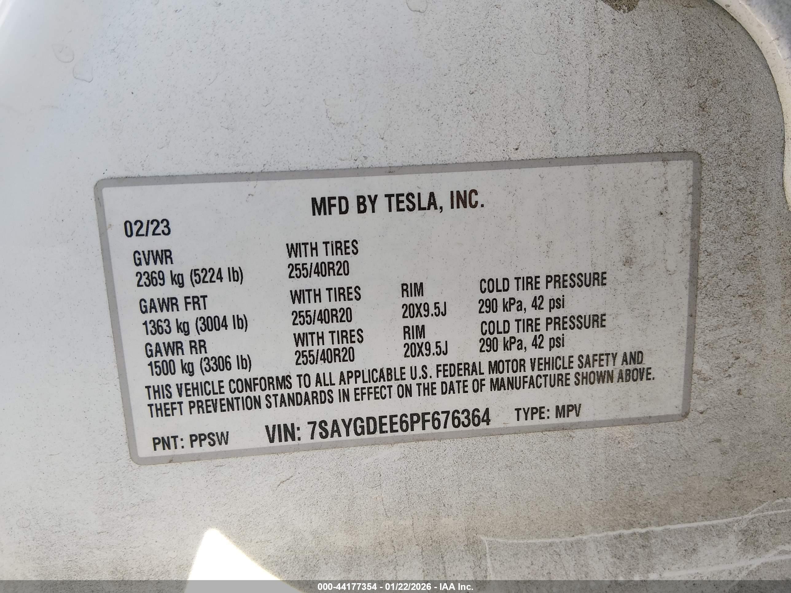 TESLA MODEL image 9