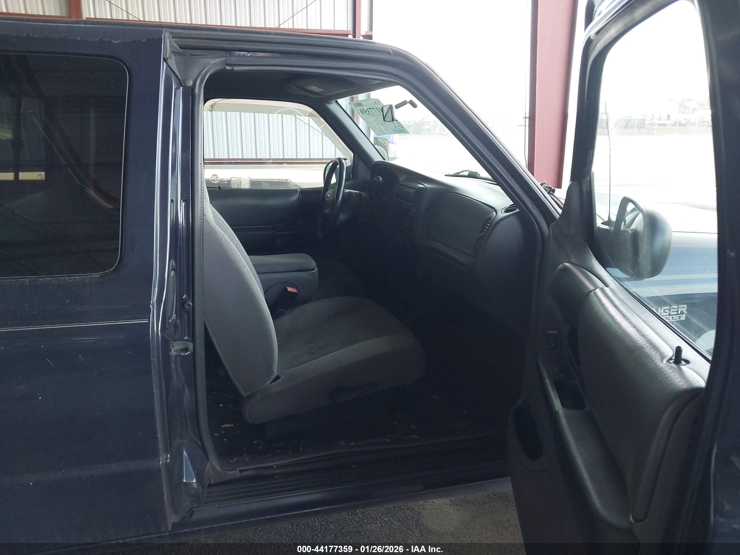 FORD RANGER image 5