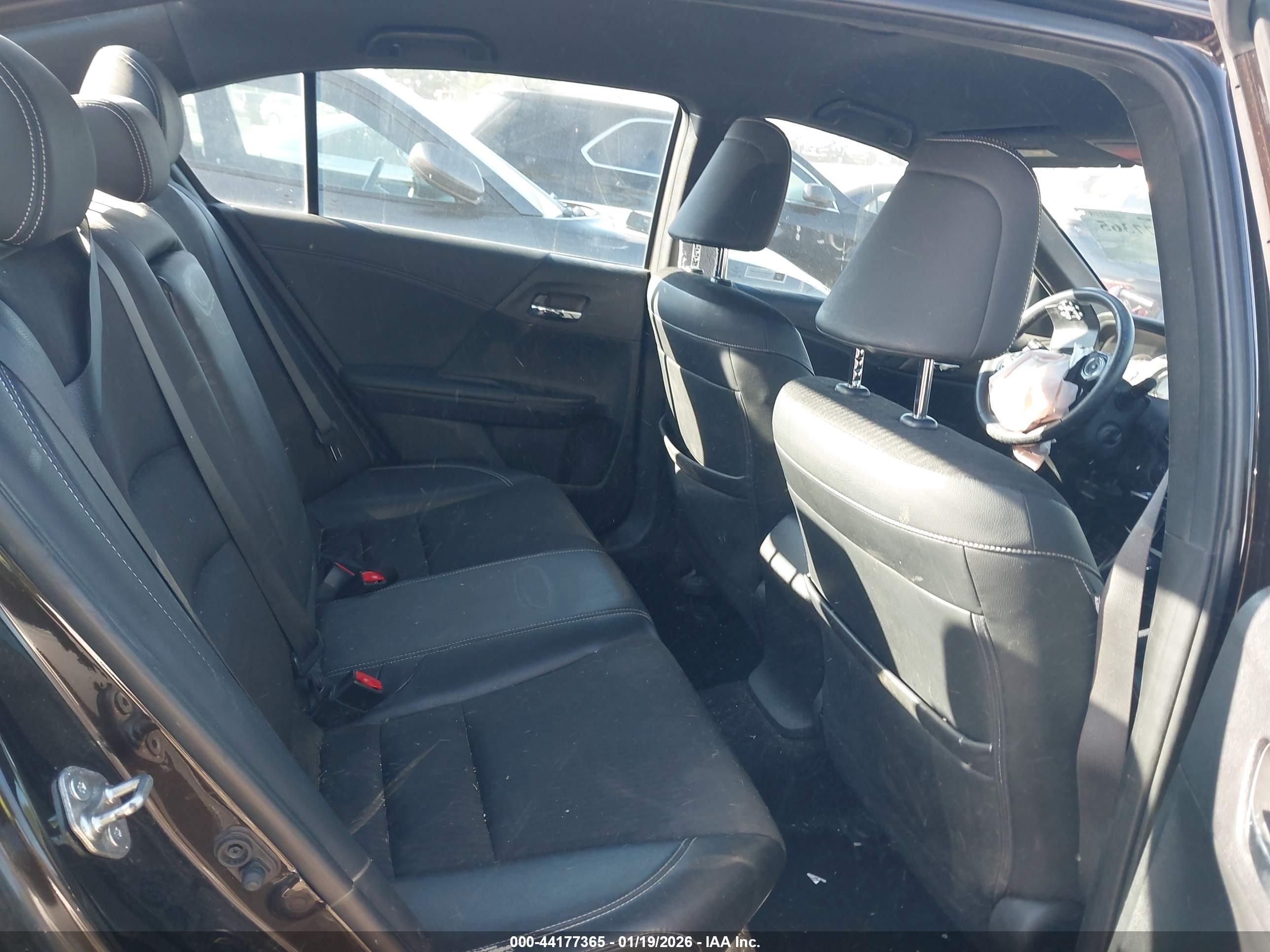 HONDA ACCORD image 8