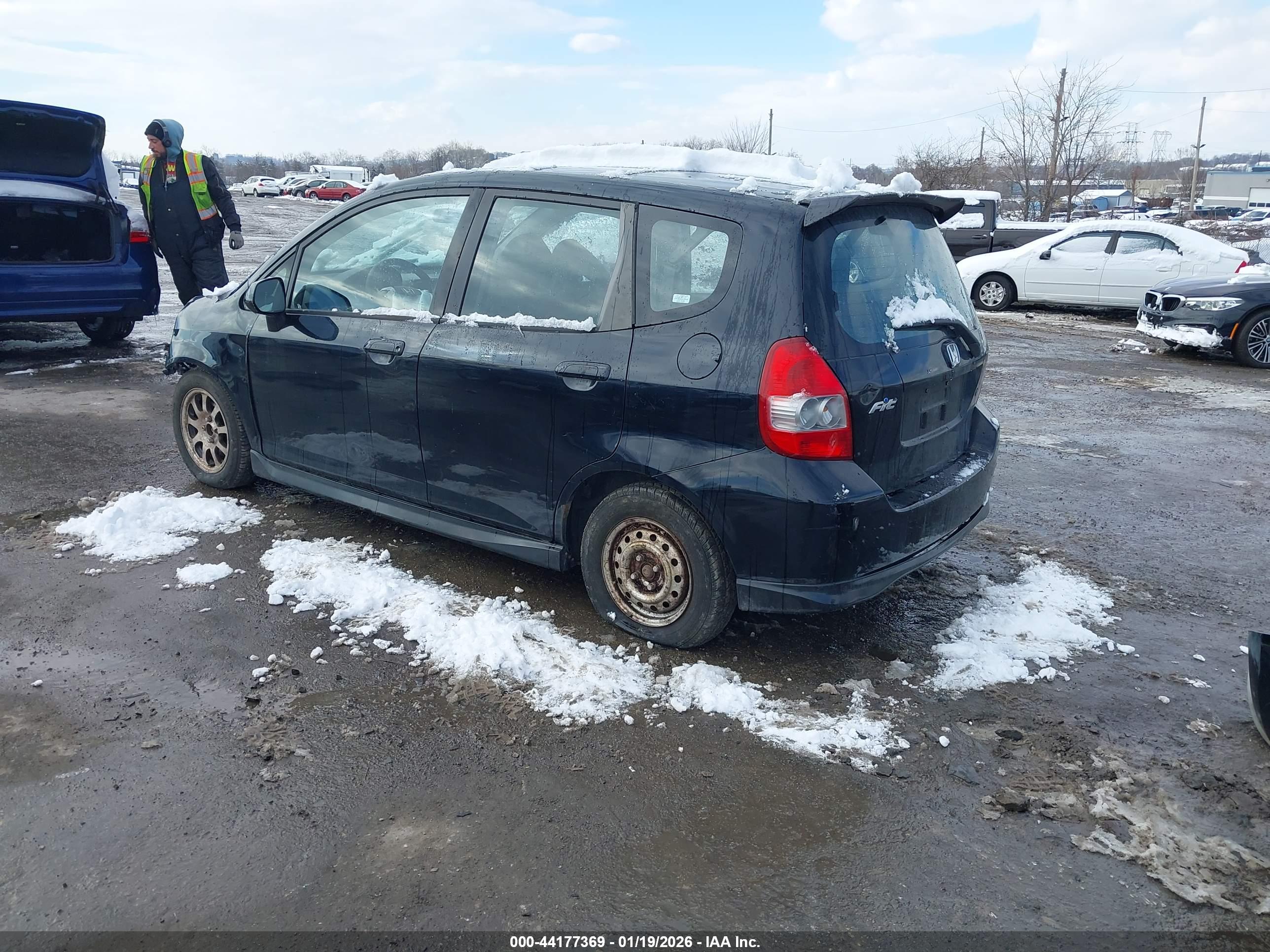 HONDA FIT image 3