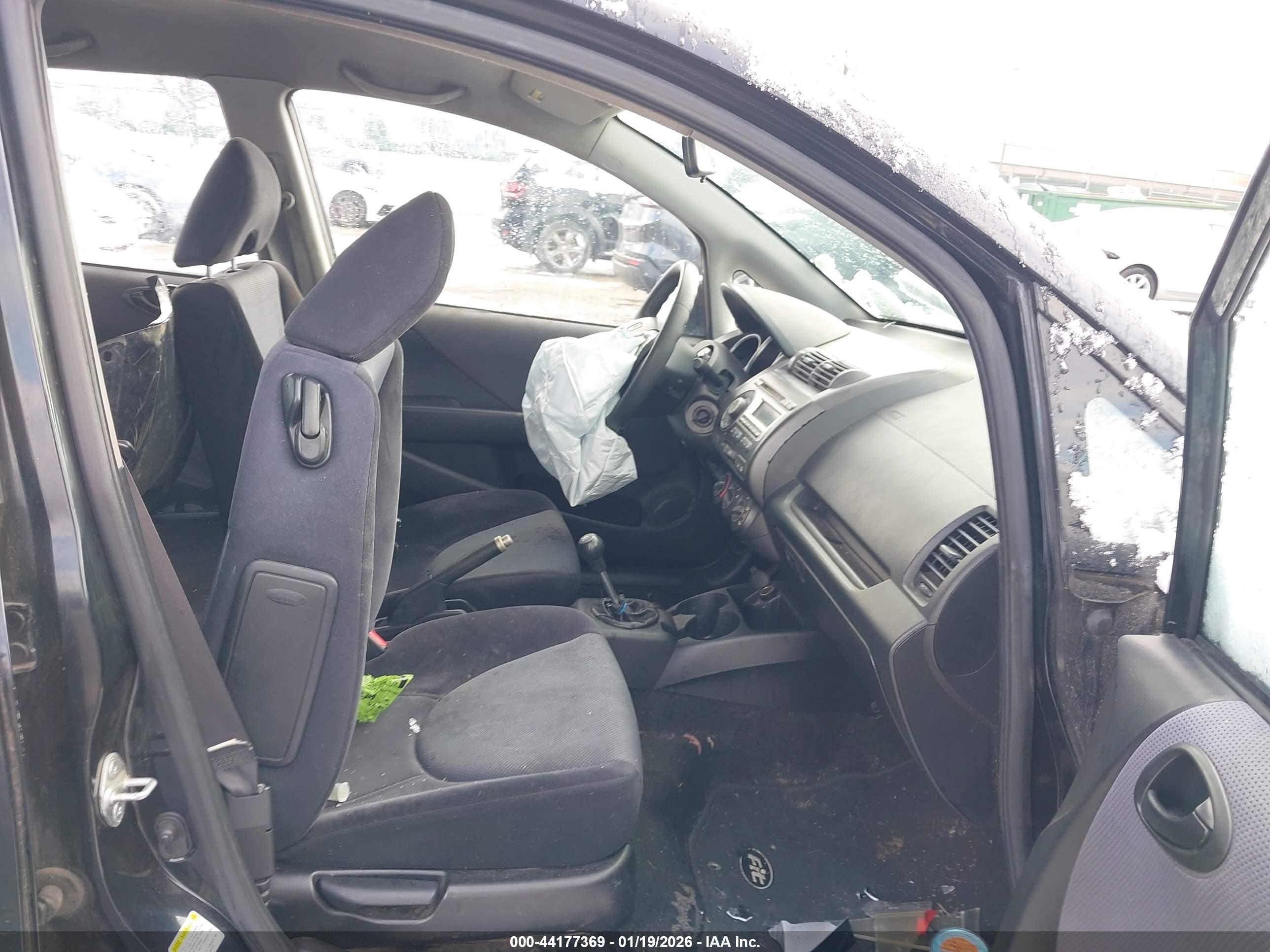HONDA FIT image 5