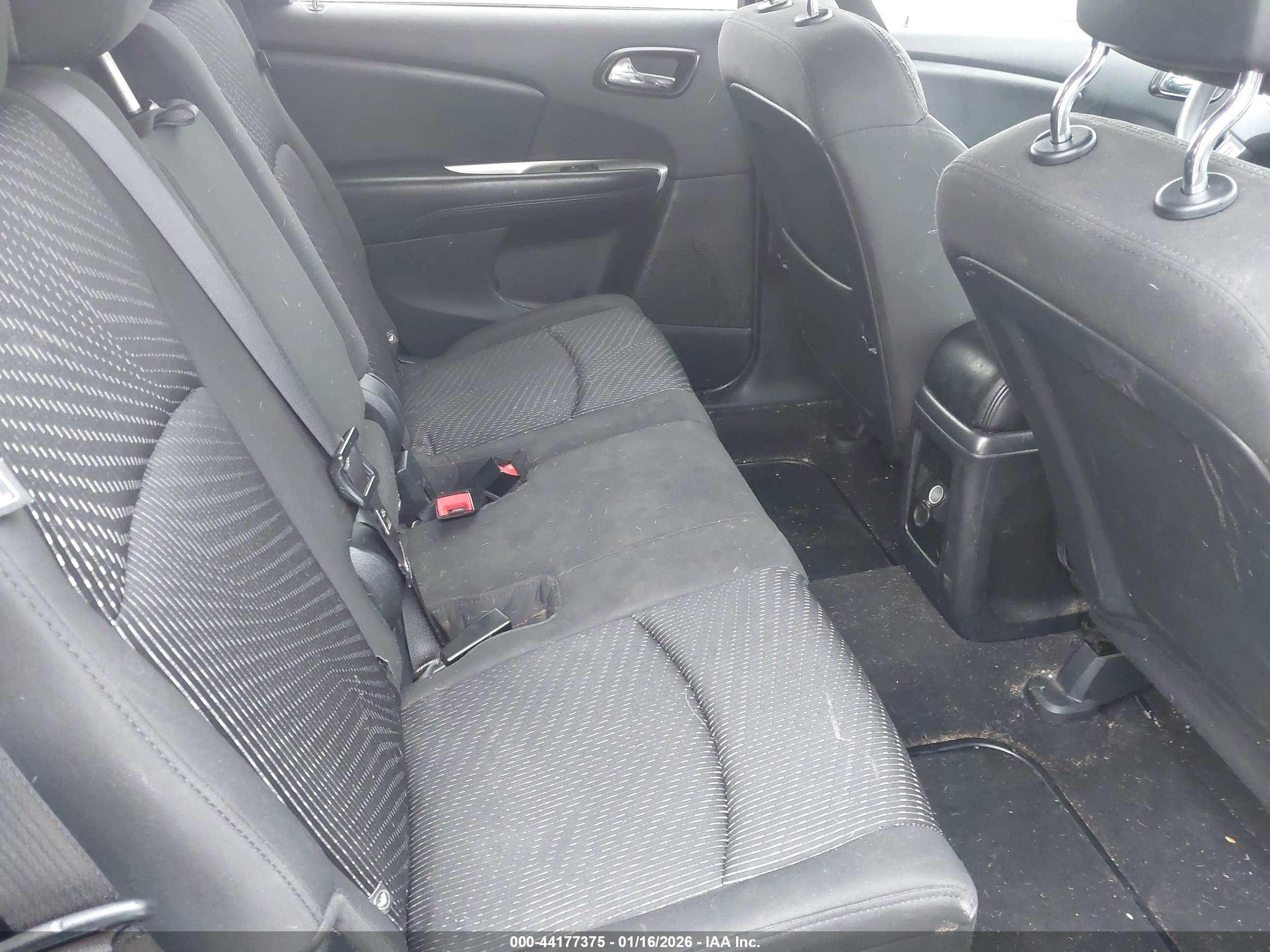 DODGE JOURNEY image 8